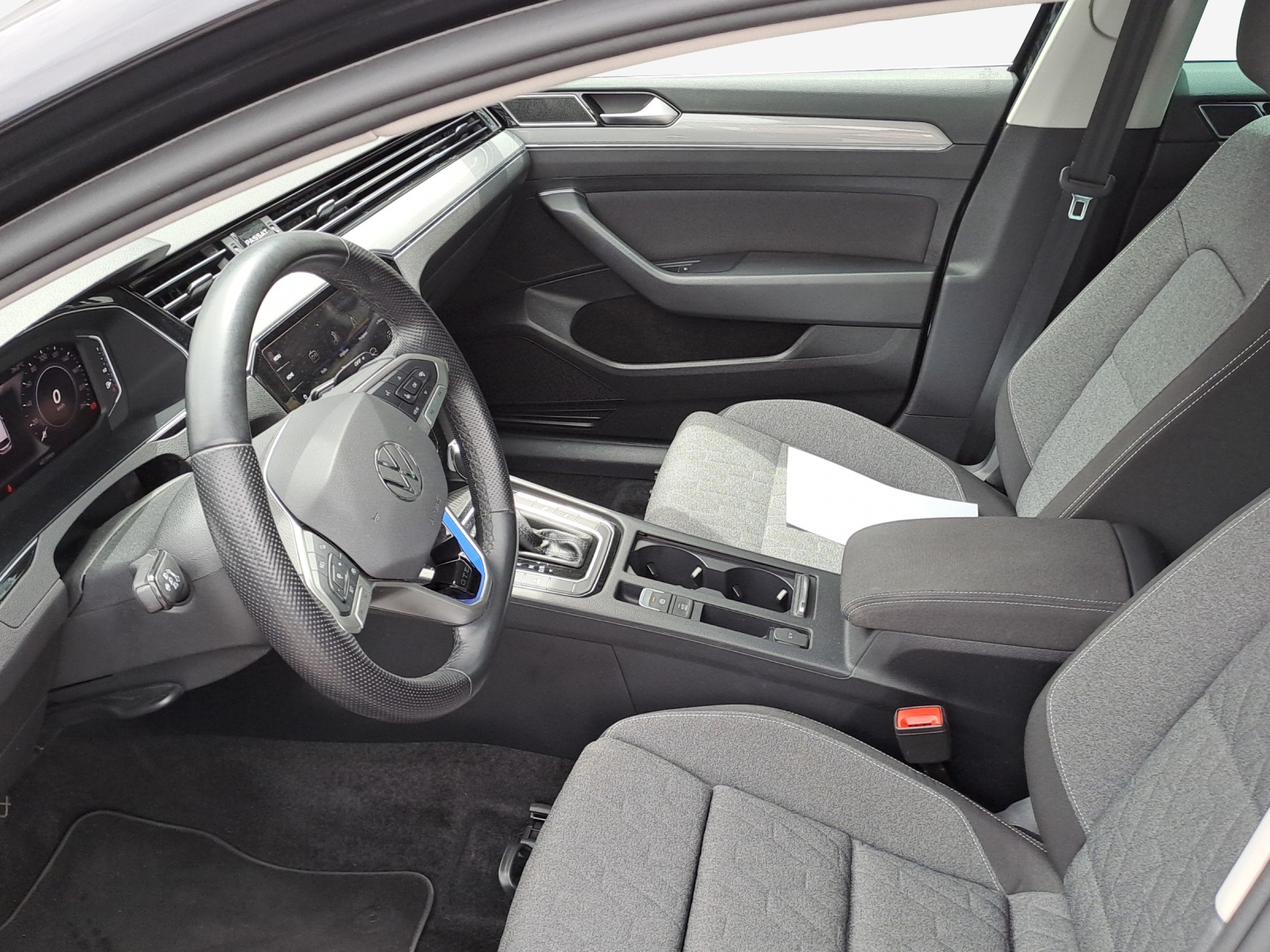 VW Passat Variant 1.4 TSI GTE Hybrid DSG-image-8
