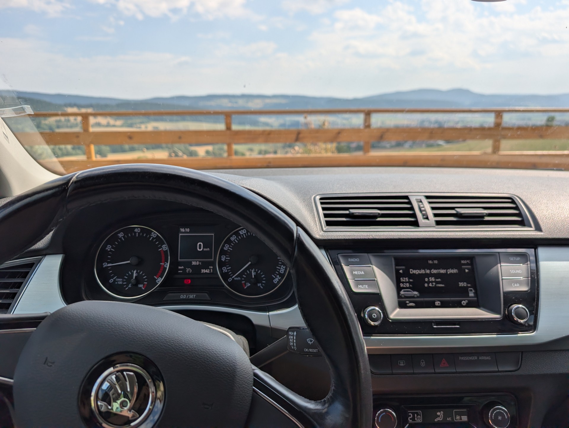 SKODA 1.2 TSI Ambition-image-1