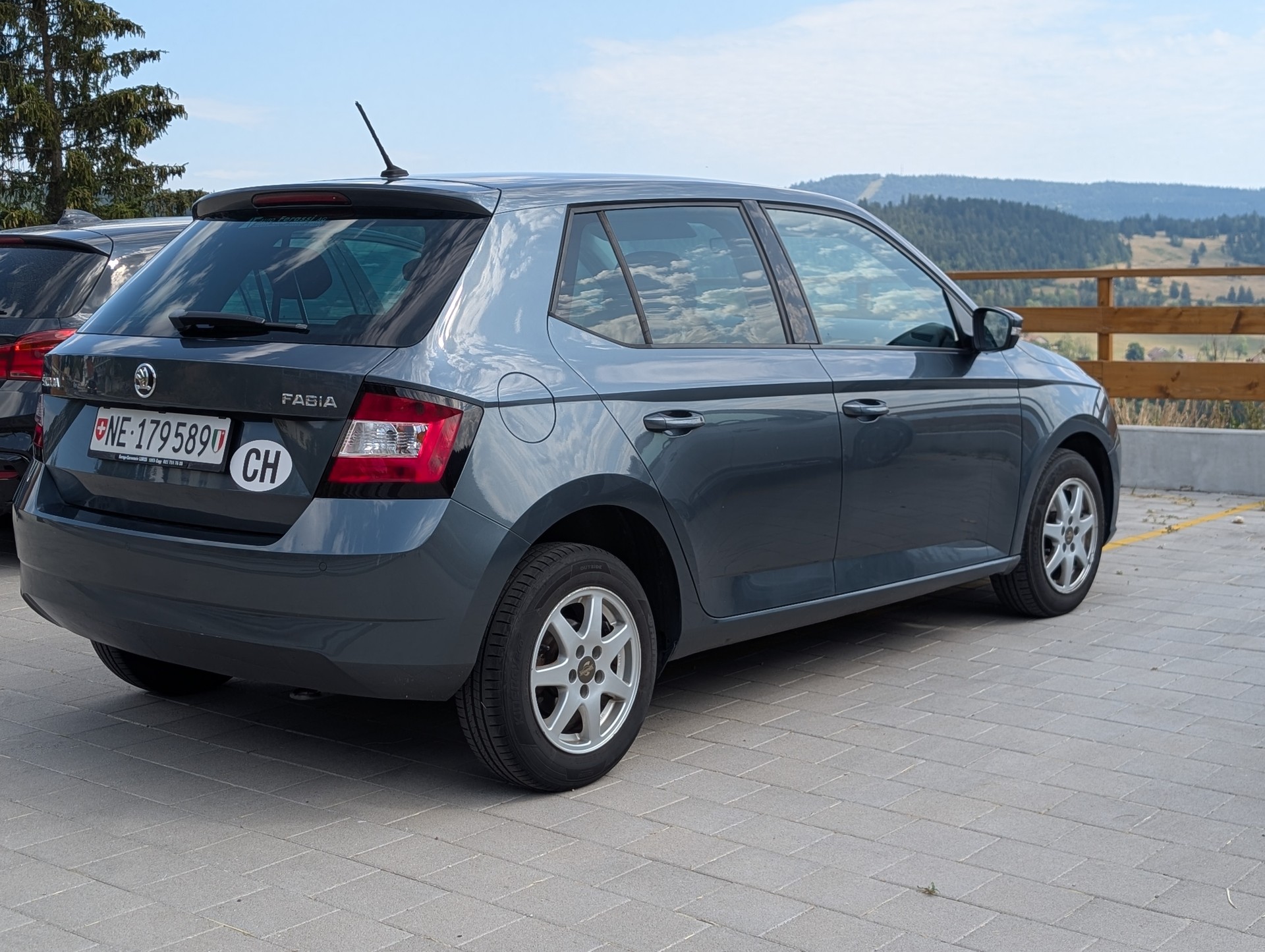 SKODA 1.2 TSI Ambition-image-4