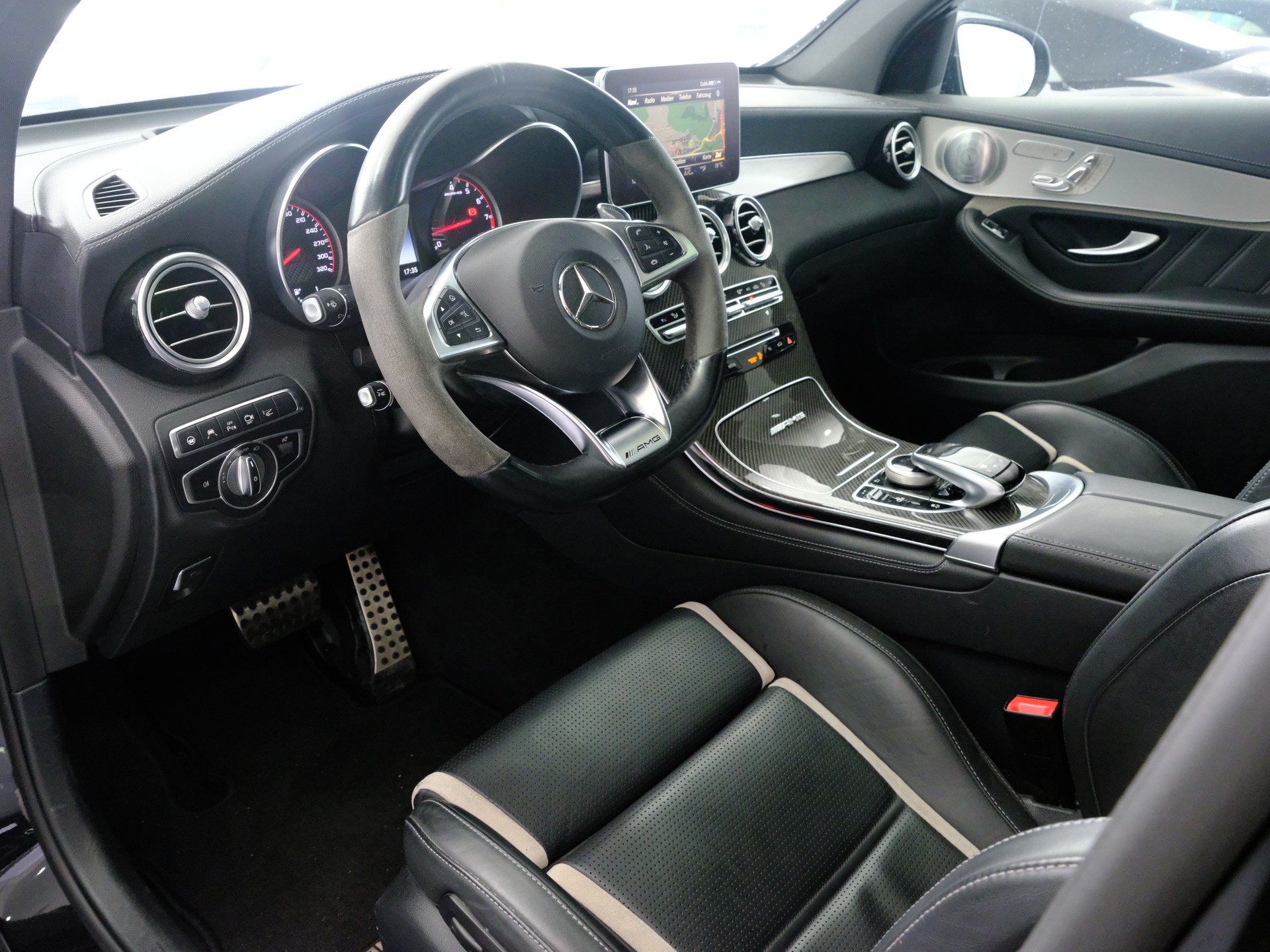 MERCEDES-BENZ GLC Coupé 63 S AMG Edition 1 4Matic+ 9G-Tronic-image-9