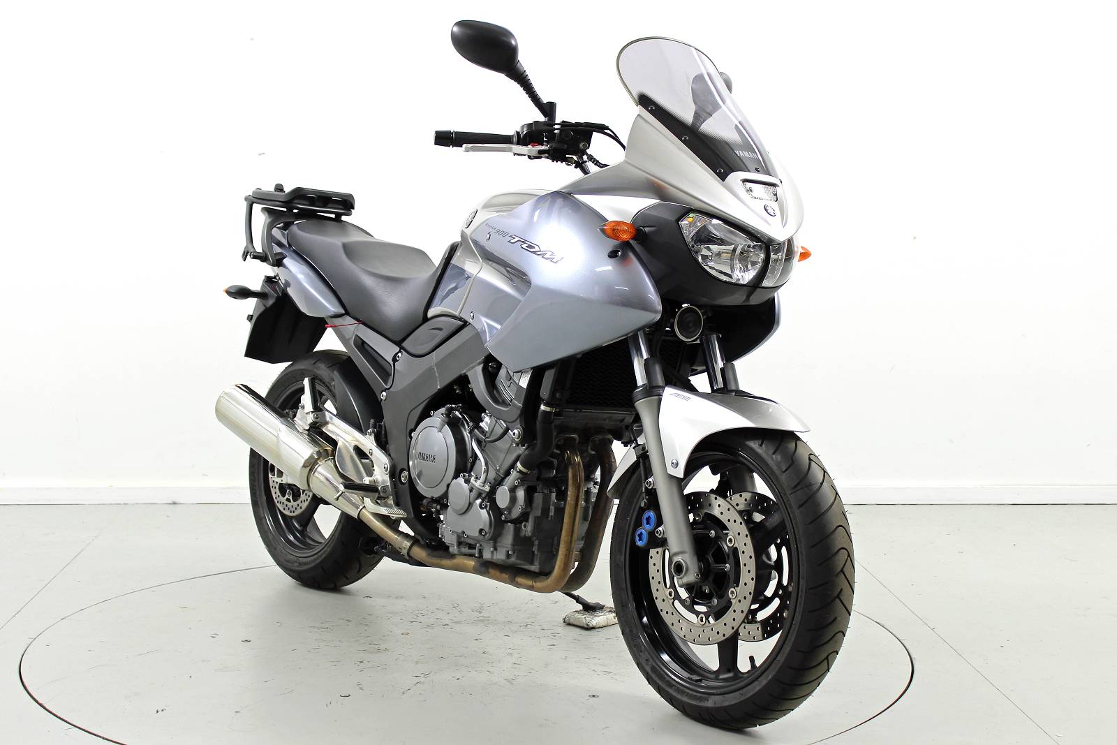 YAMAHA TDM 900 ABS-showroom-element-1