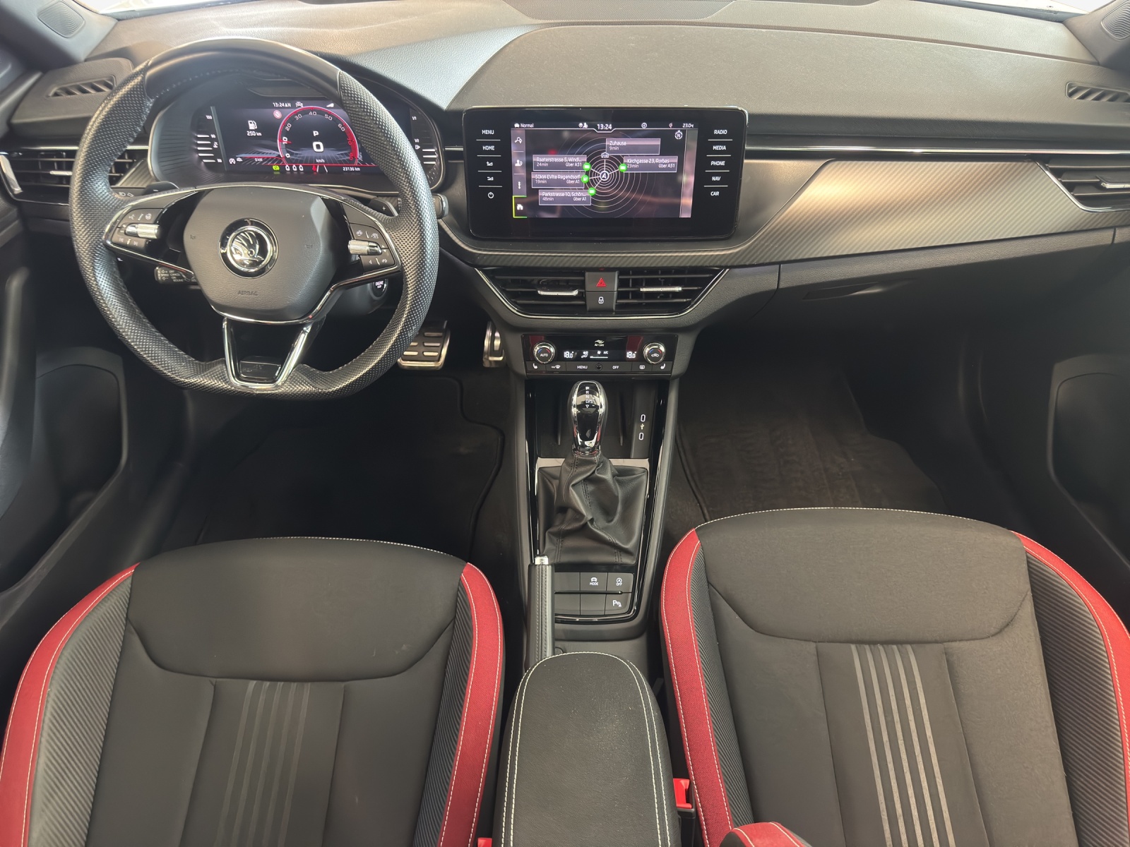 SKODA Kamiq 1.0 TSI Monte Carlo DSG-image-8