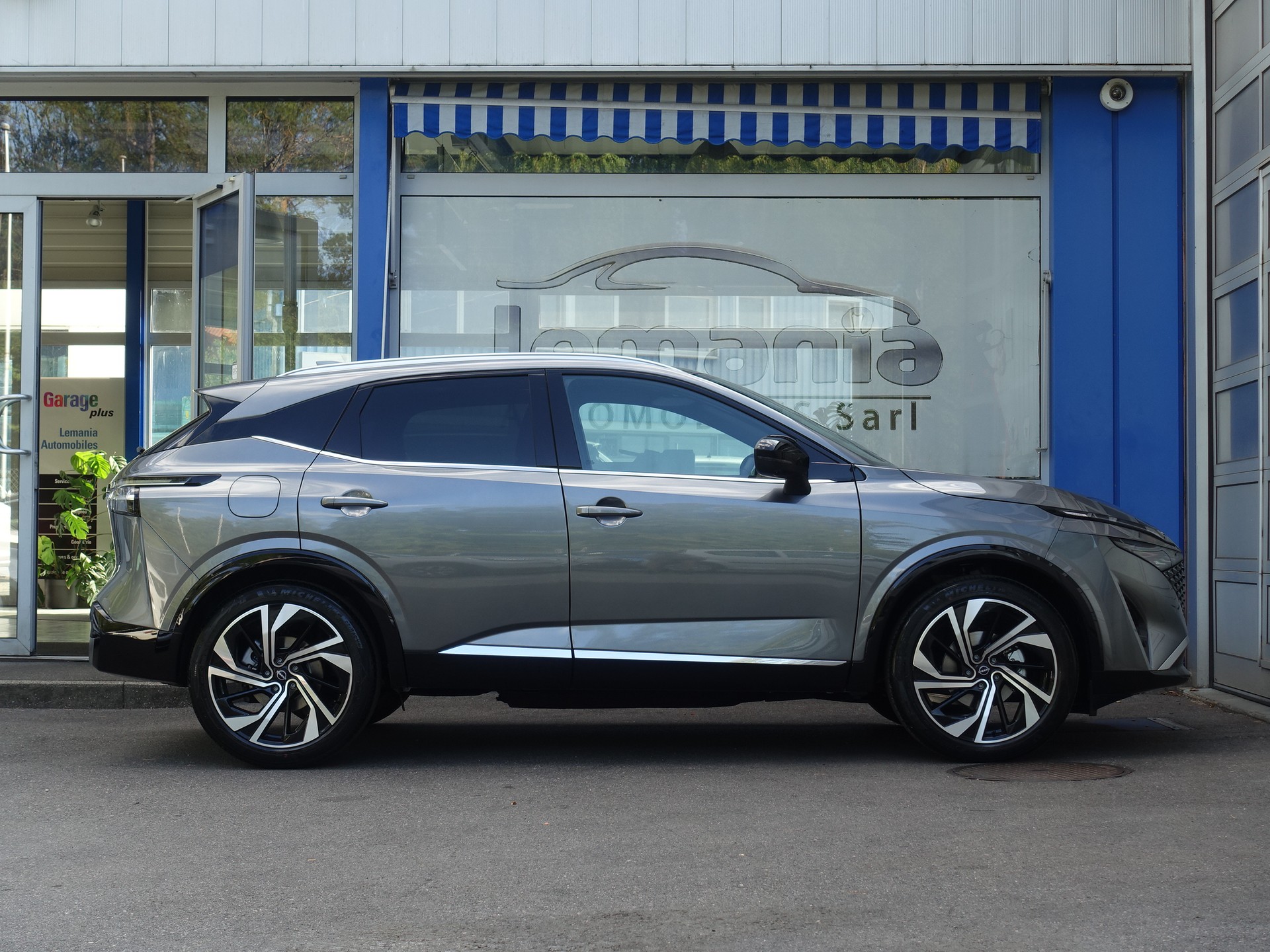 NISSAN Qashqai 1.3 DIG-T MHEV Tekna+ Xtronic 4x4-image-6