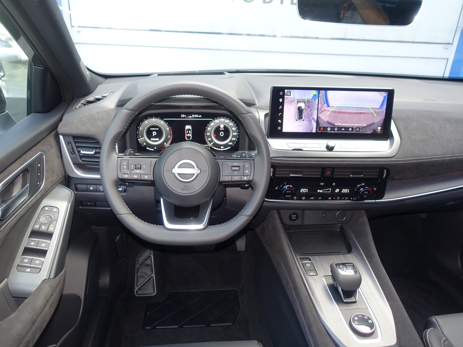 NISSAN Qashqai 1.3 DIG-T MHEV Tekna+ Xtronic 4x4-image-15