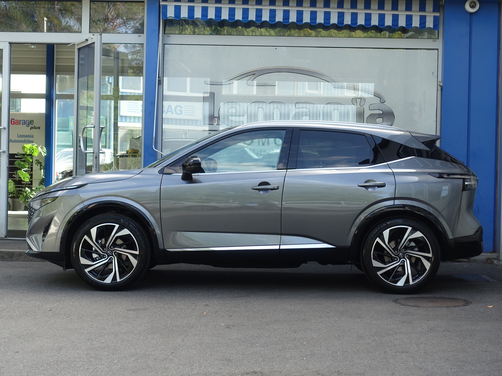 NISSAN Qashqai 1.3 DIG-T MHEV Tekna+ Xtronic 4x4-image-8