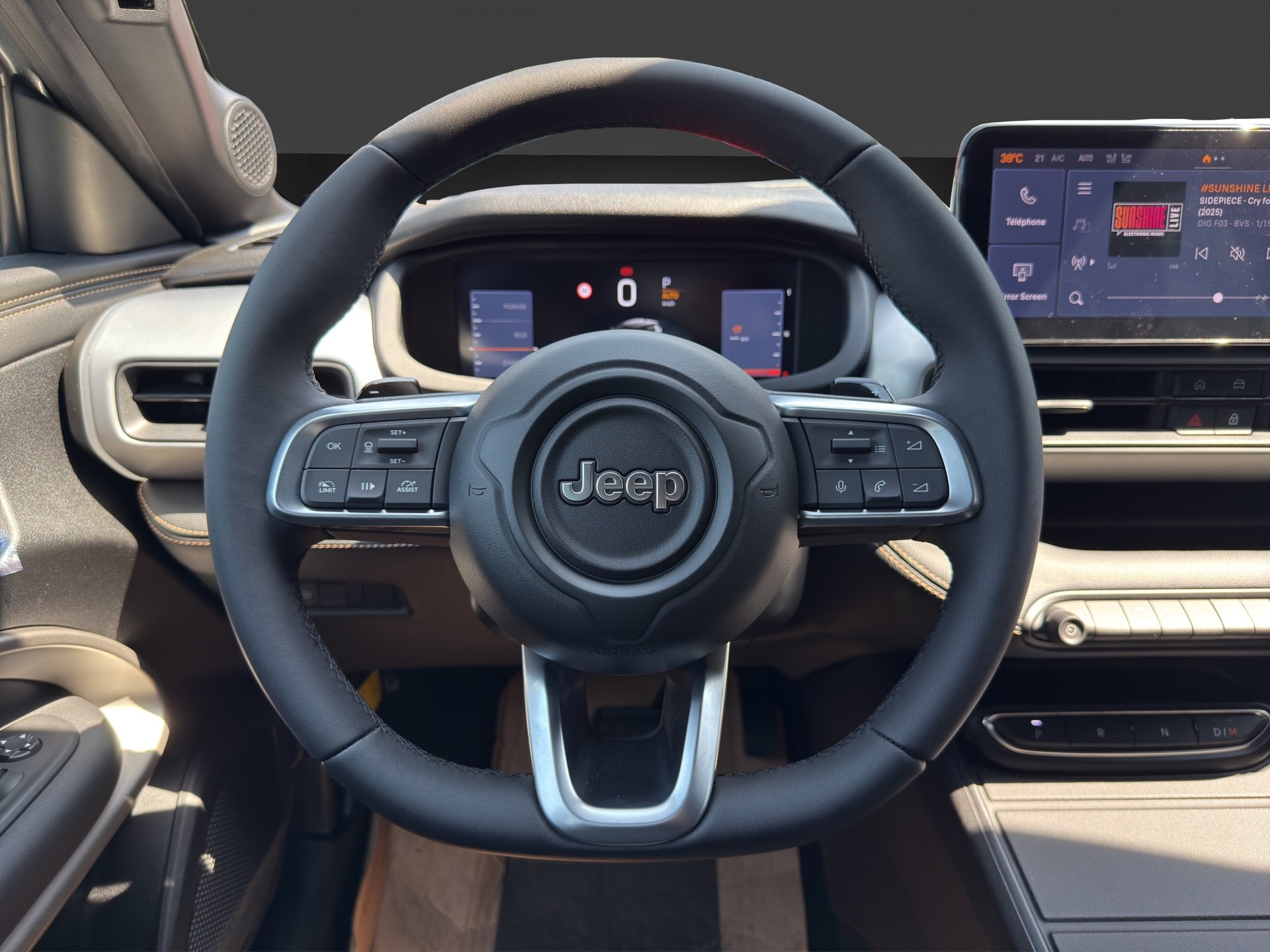 JEEP Avenger 1.2 Turbo 4xe 85th Anniversary-image-10