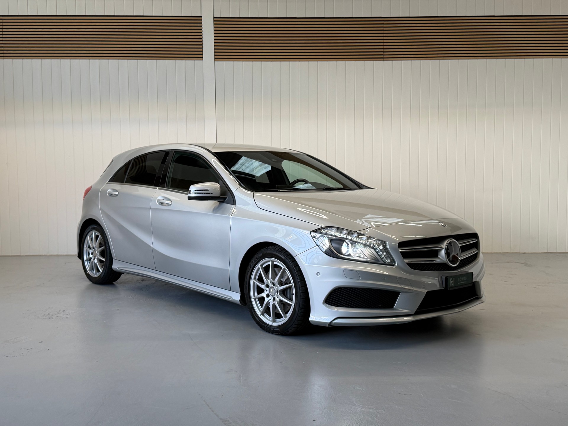 MERCEDES-BENZ A 250 AMG Line 7G-DCT Ab MFK & Service-image-6