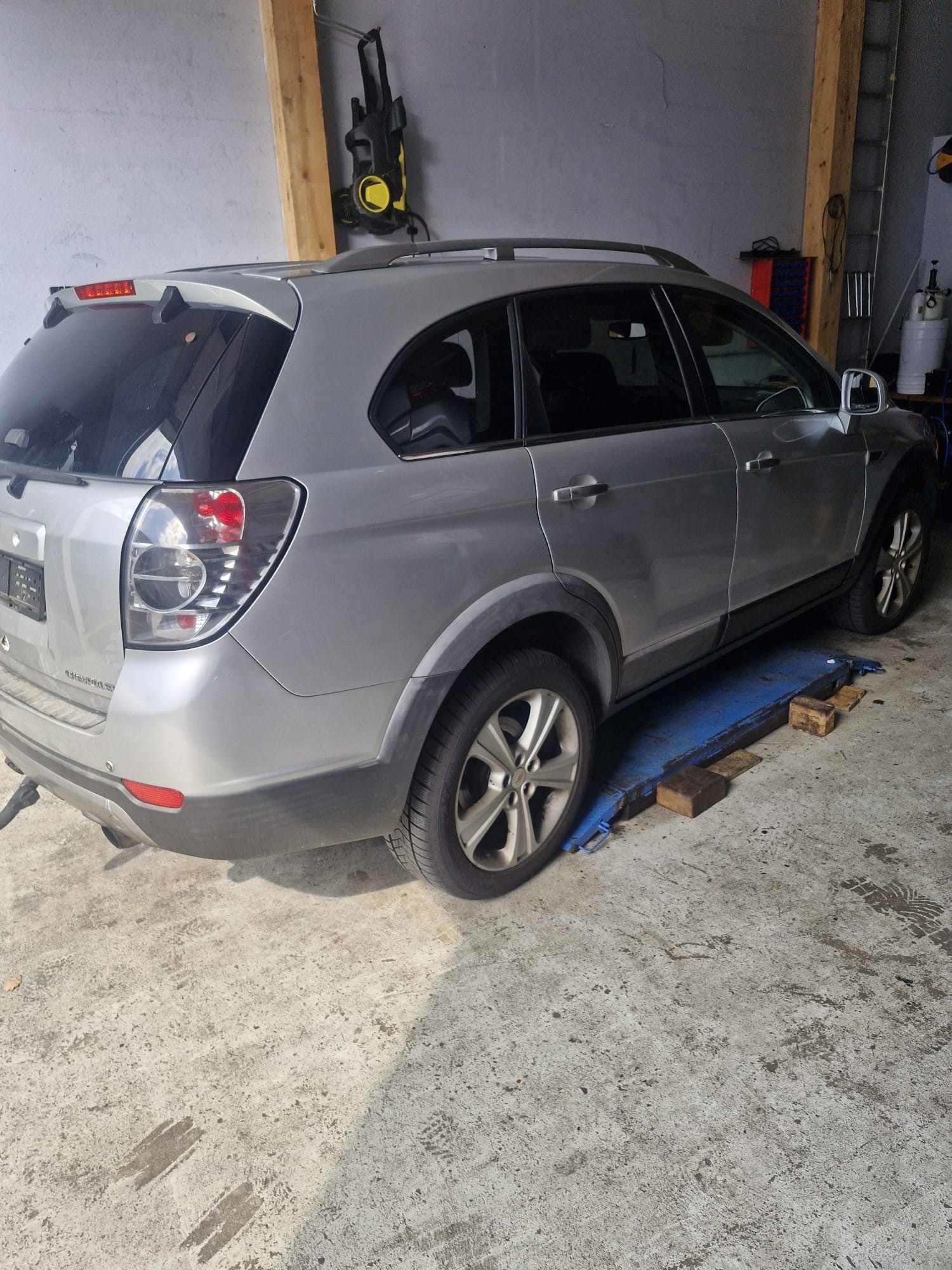 CHEVROLET Captiva 2.2 VCDi LTZ 4WD Automatic-showroom-element-2