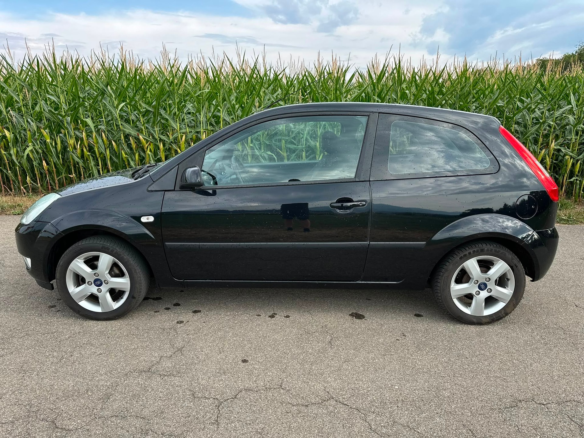 FORD Fiesta 1.25 16V Ambiente-image-8