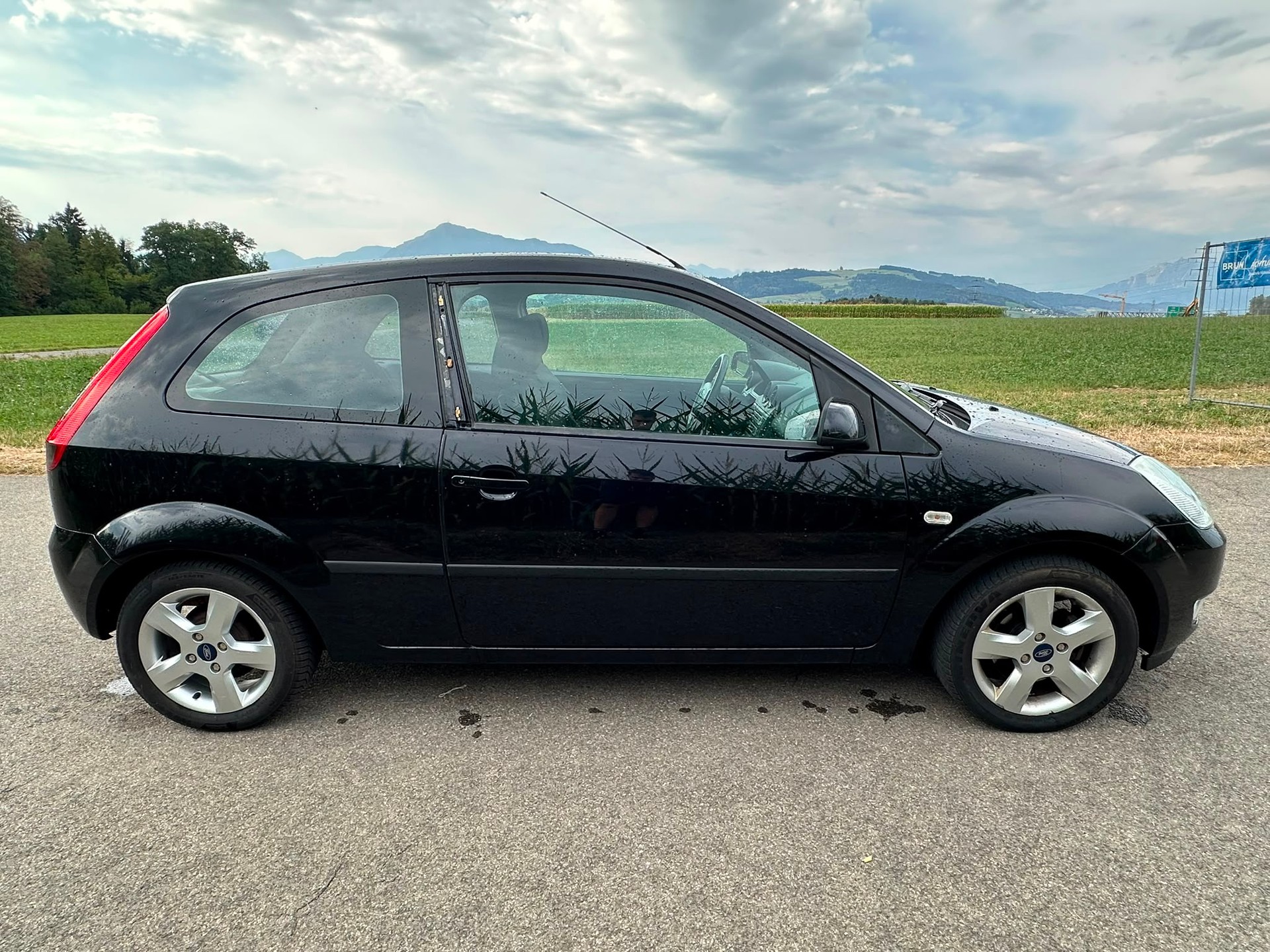 FORD Fiesta 1.25 16V Ambiente-image-4