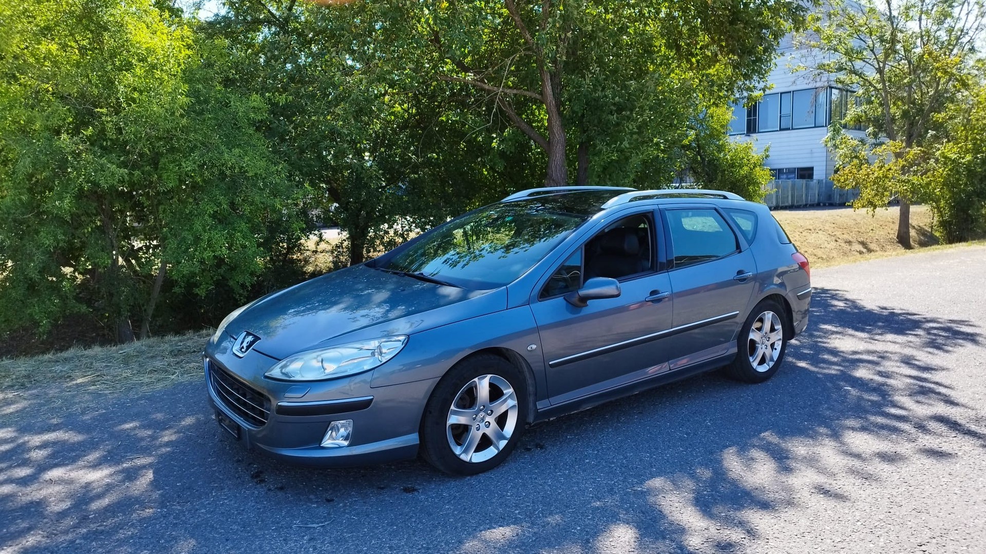 PEUGEOT 407 SW 2.2 Dynamic Edition Automatic-image-0