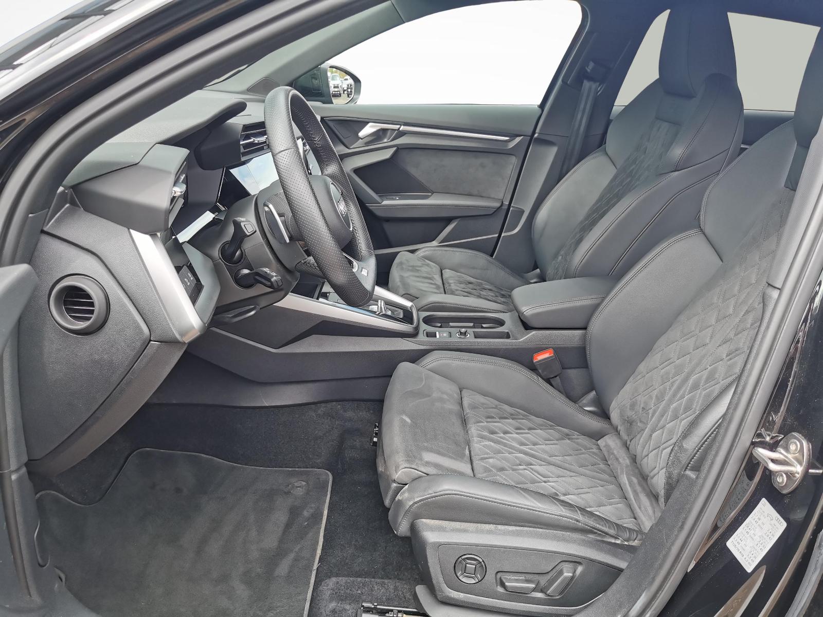 AUDI RS3 Sportback 2.5 TFSI quattro S-Tronic-image-1