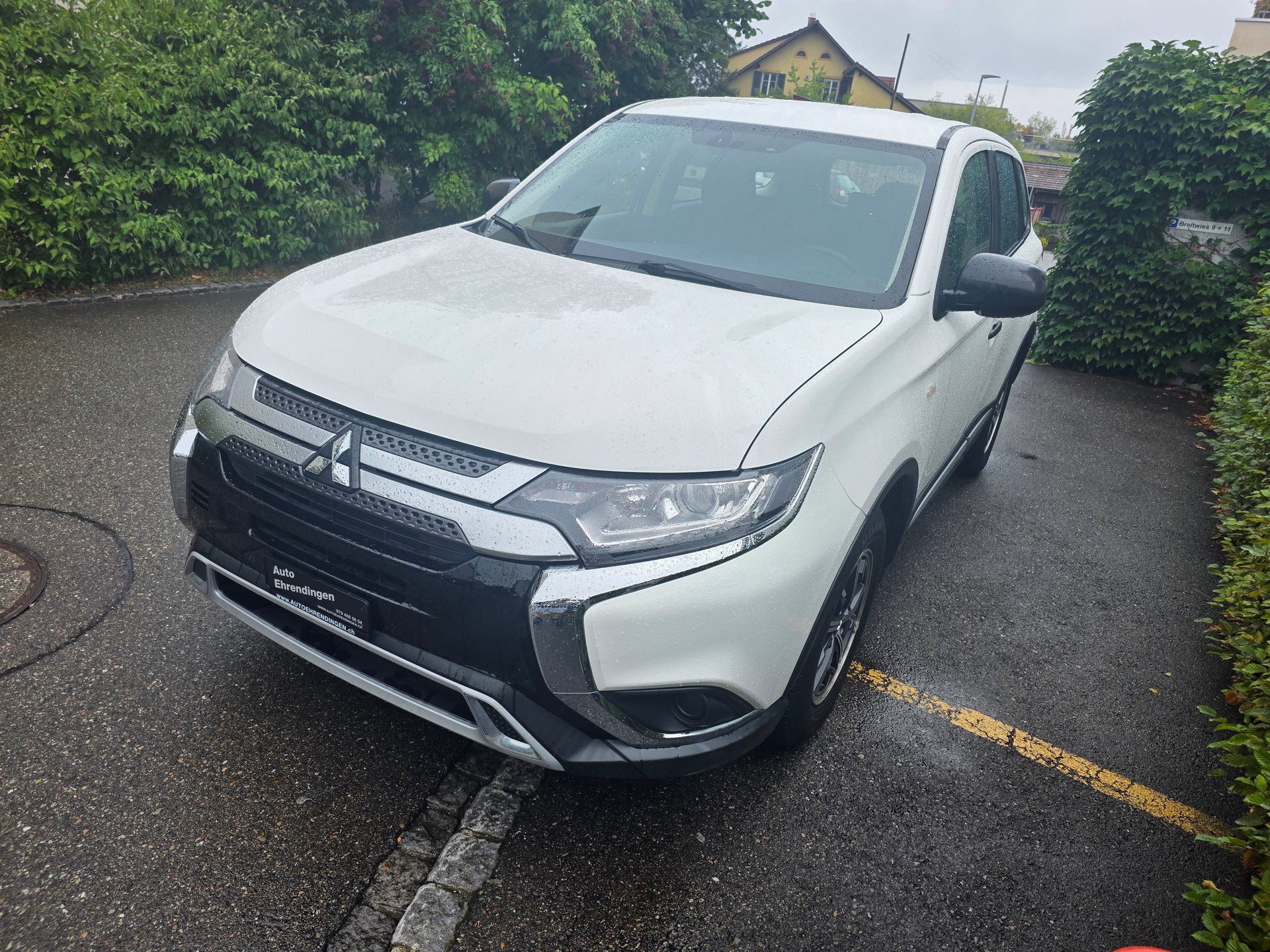 MITSUBISHI Outlander 2.0 Pure 2WD