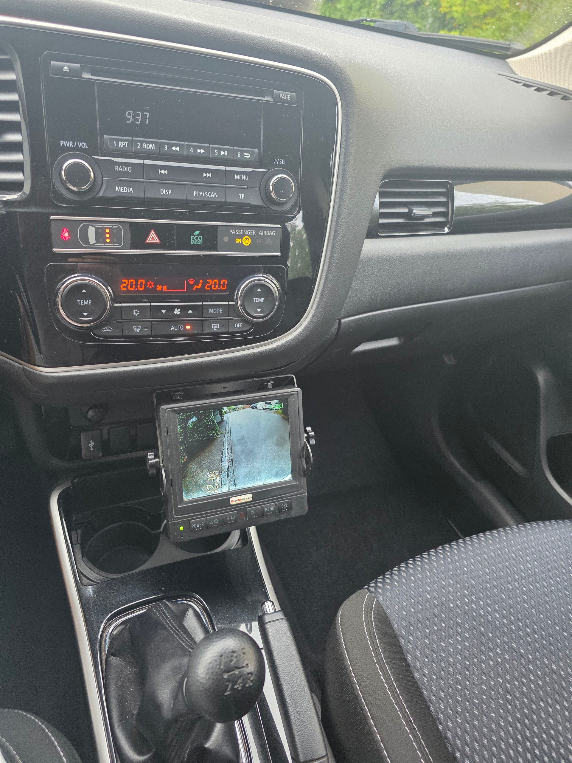 MITSUBISHI Outlander 2.0 Pure 2WD-image-13