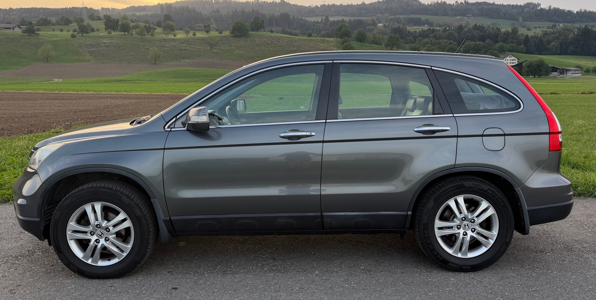 HONDA CR-V 2.2 i-DTEC 4WD Elegance Lifestyle Edi. Aut.-image-2