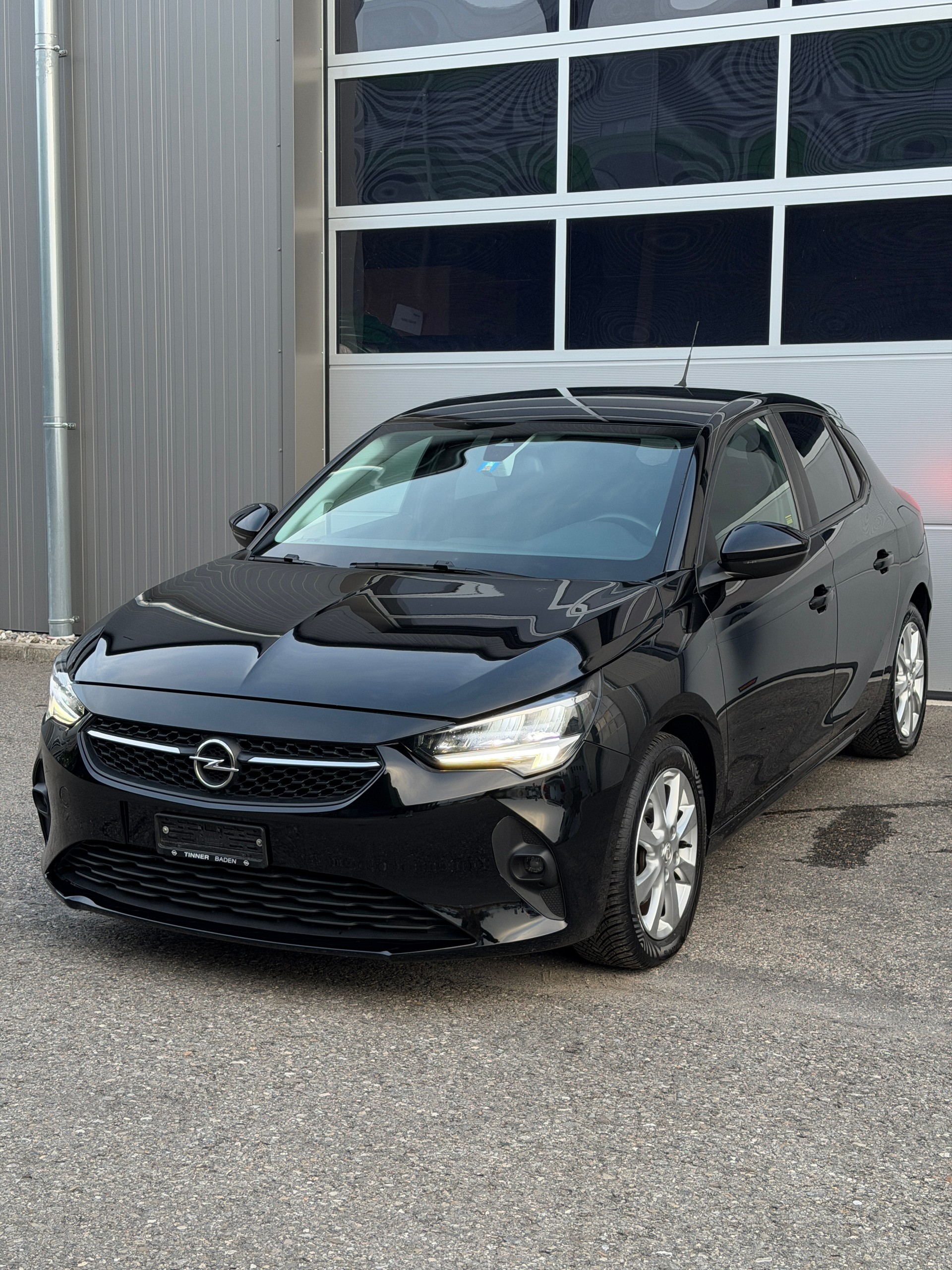 OPEL Corsa 1.2 TP Elegance-image-0