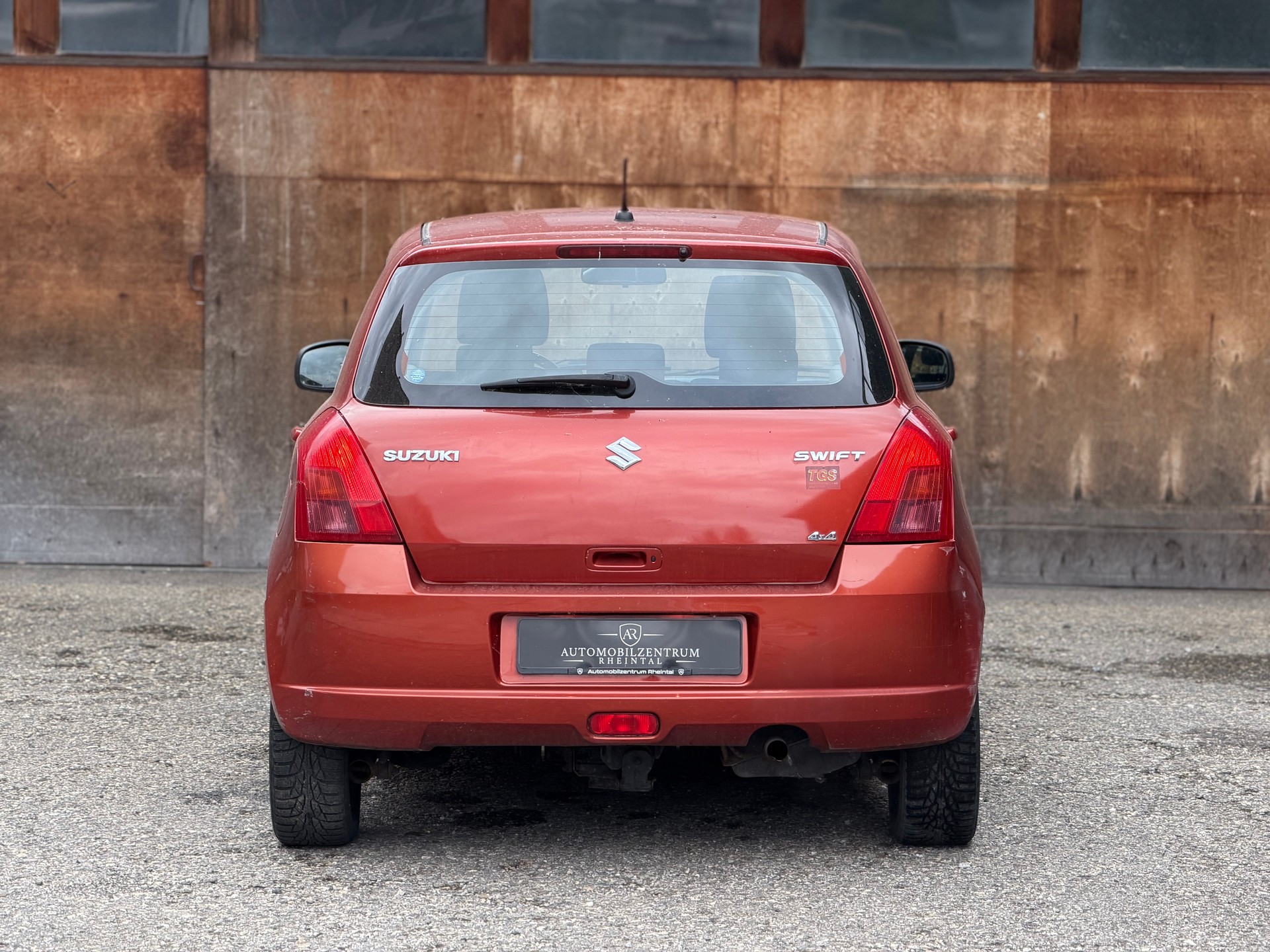 SUZUKI Swift 1.3i 16V GL Top 4x4-image-5