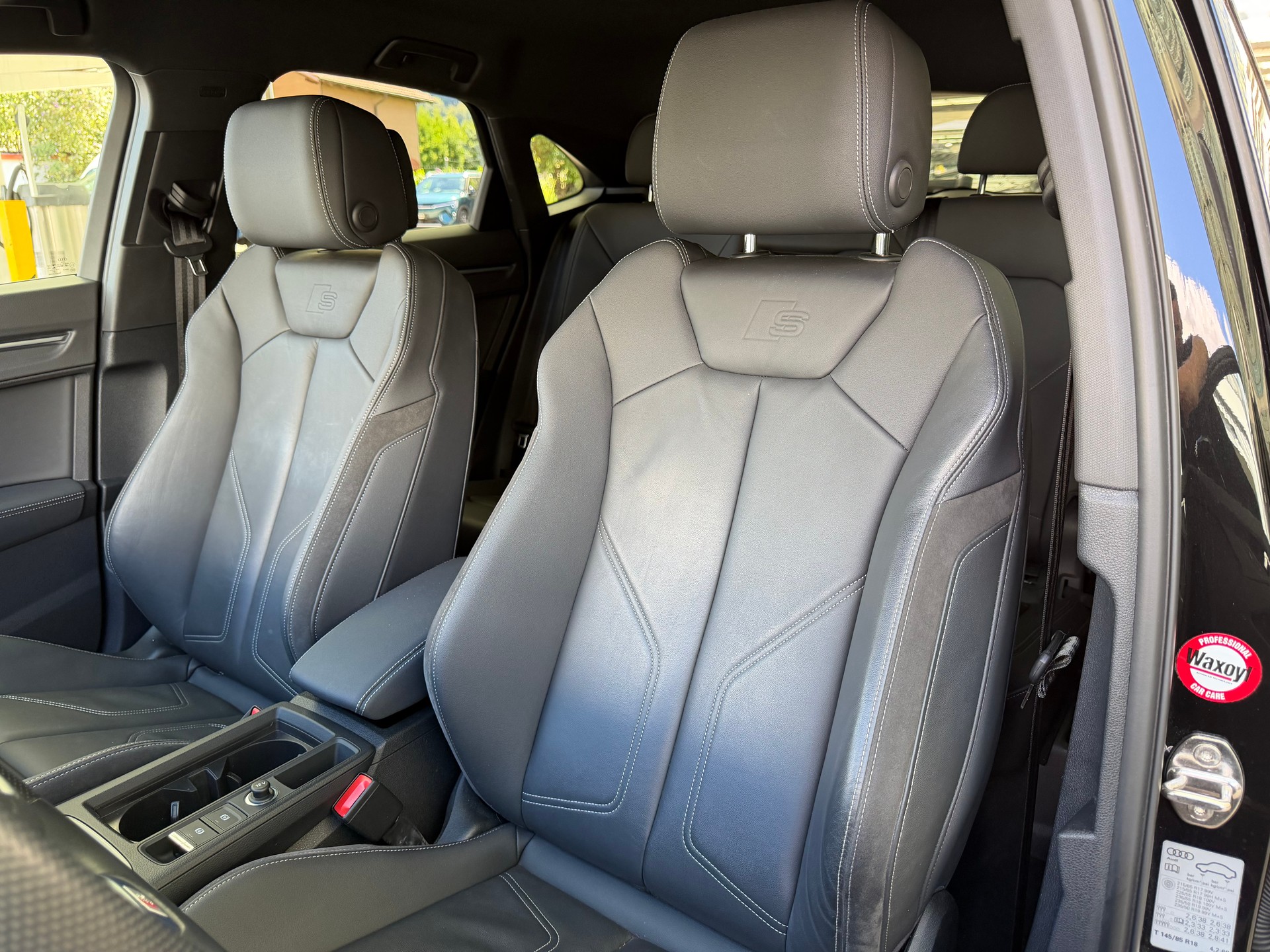 AUDI Q3 Sportback 35 TDI S line quattro S-tronic-image-12
