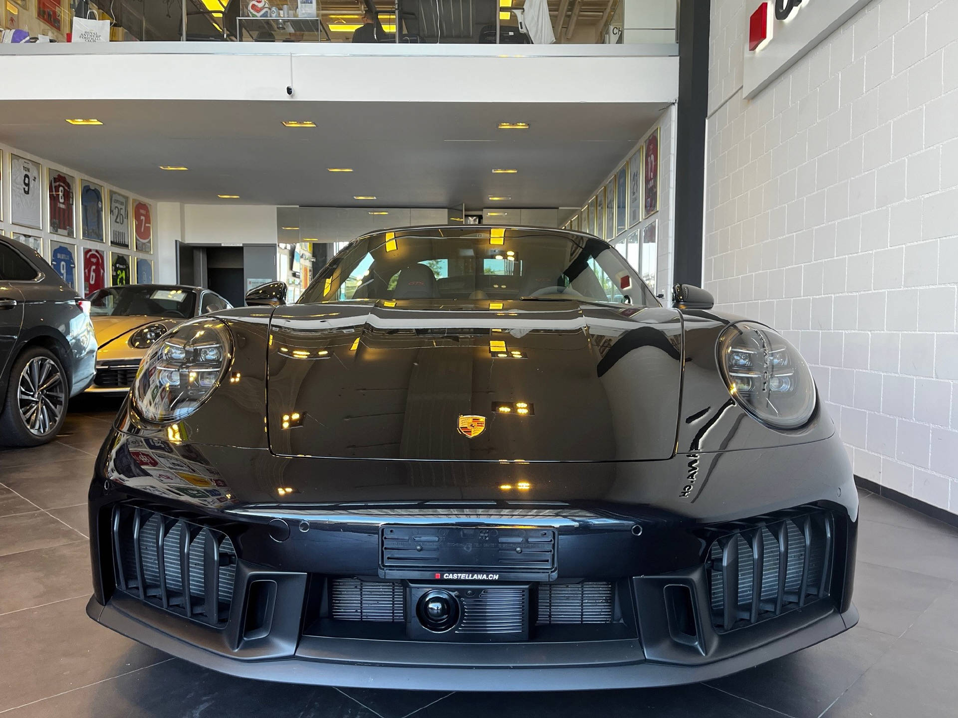PORSCHE 911 Targa 3.6 Carrera 4 GTS PDK-image-3