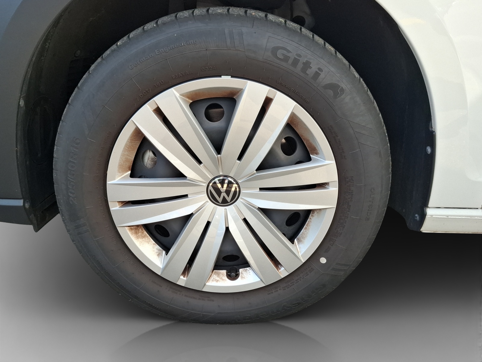 VW Caddy Cargo 2.0TDI Maxi-image-13