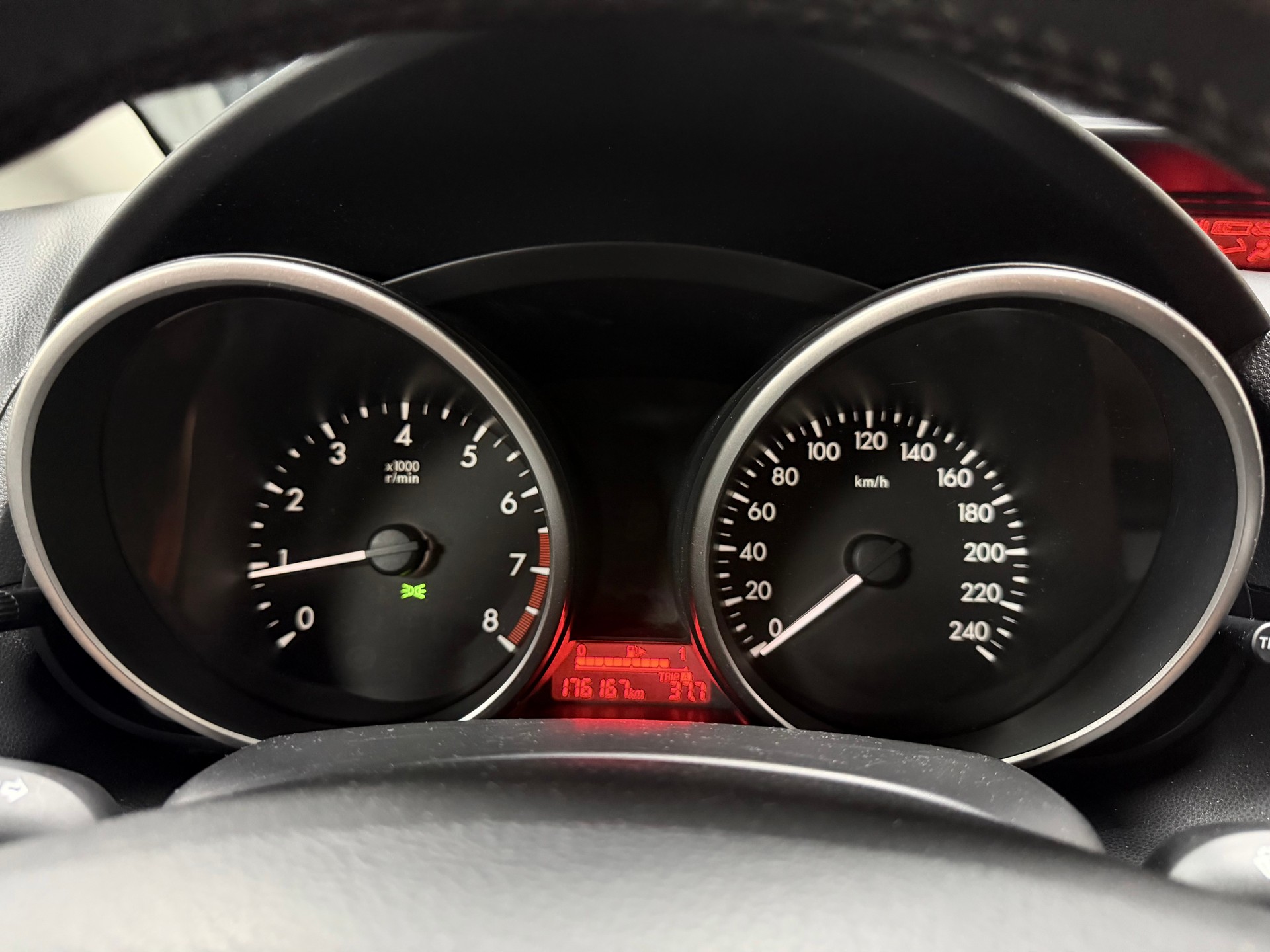 MAZDA 5 2.0 16V Sport 7-Plätzer-image-11