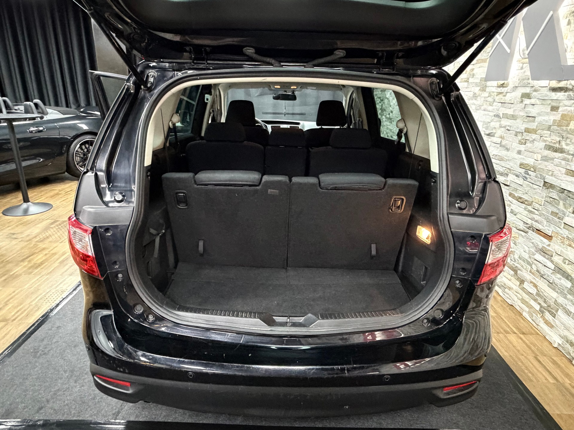 MAZDA 5 2.0 16V Sport 7-Plätzer-image-17