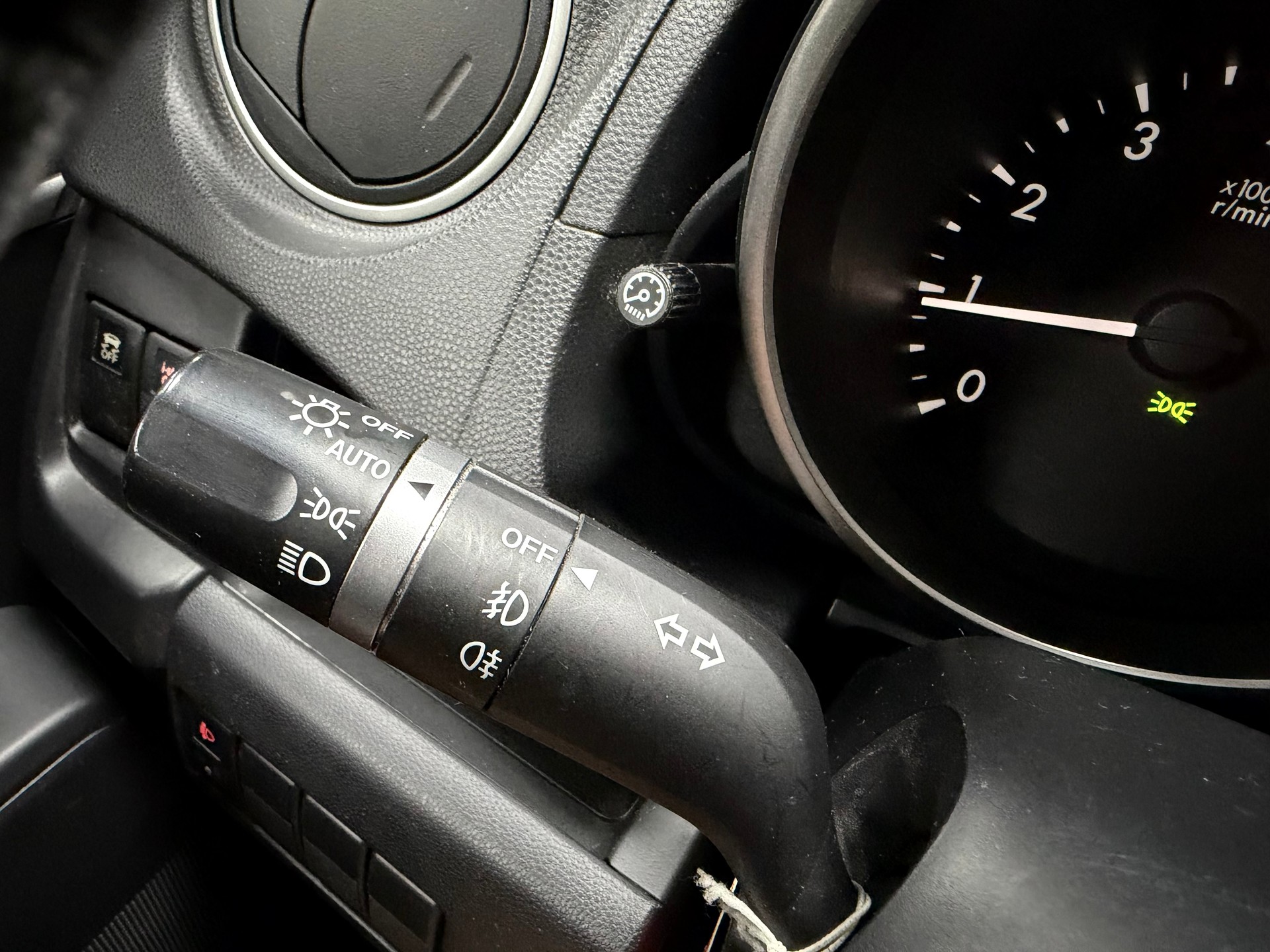 MAZDA 5 2.0 16V Sport 7-Plätzer-image-9