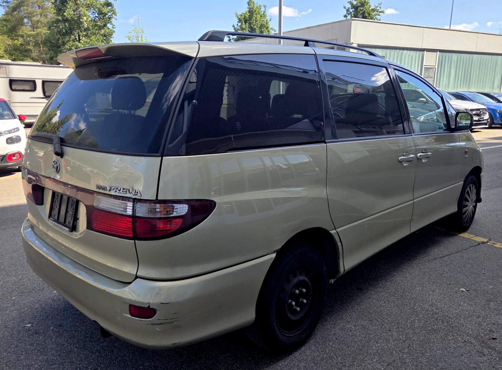 TOYOTA Previa 2.4 Linea Luna-image-3