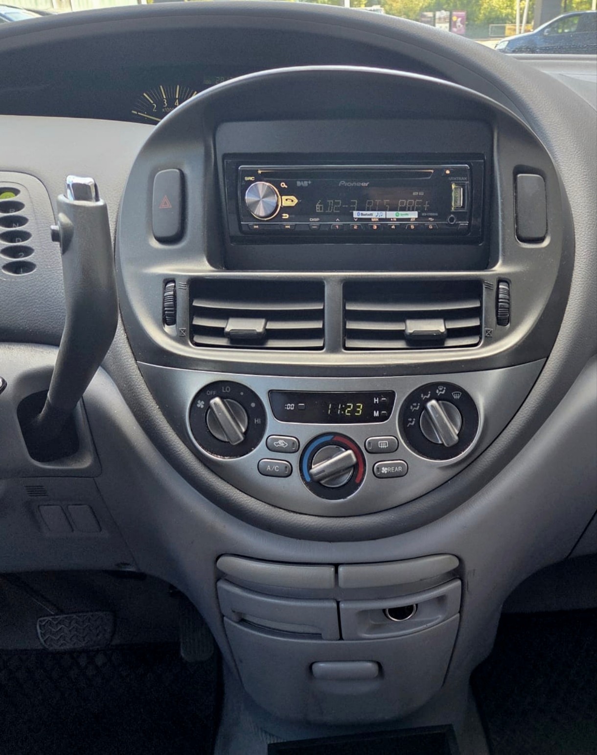 TOYOTA Previa 2.4 Linea Luna-image-8