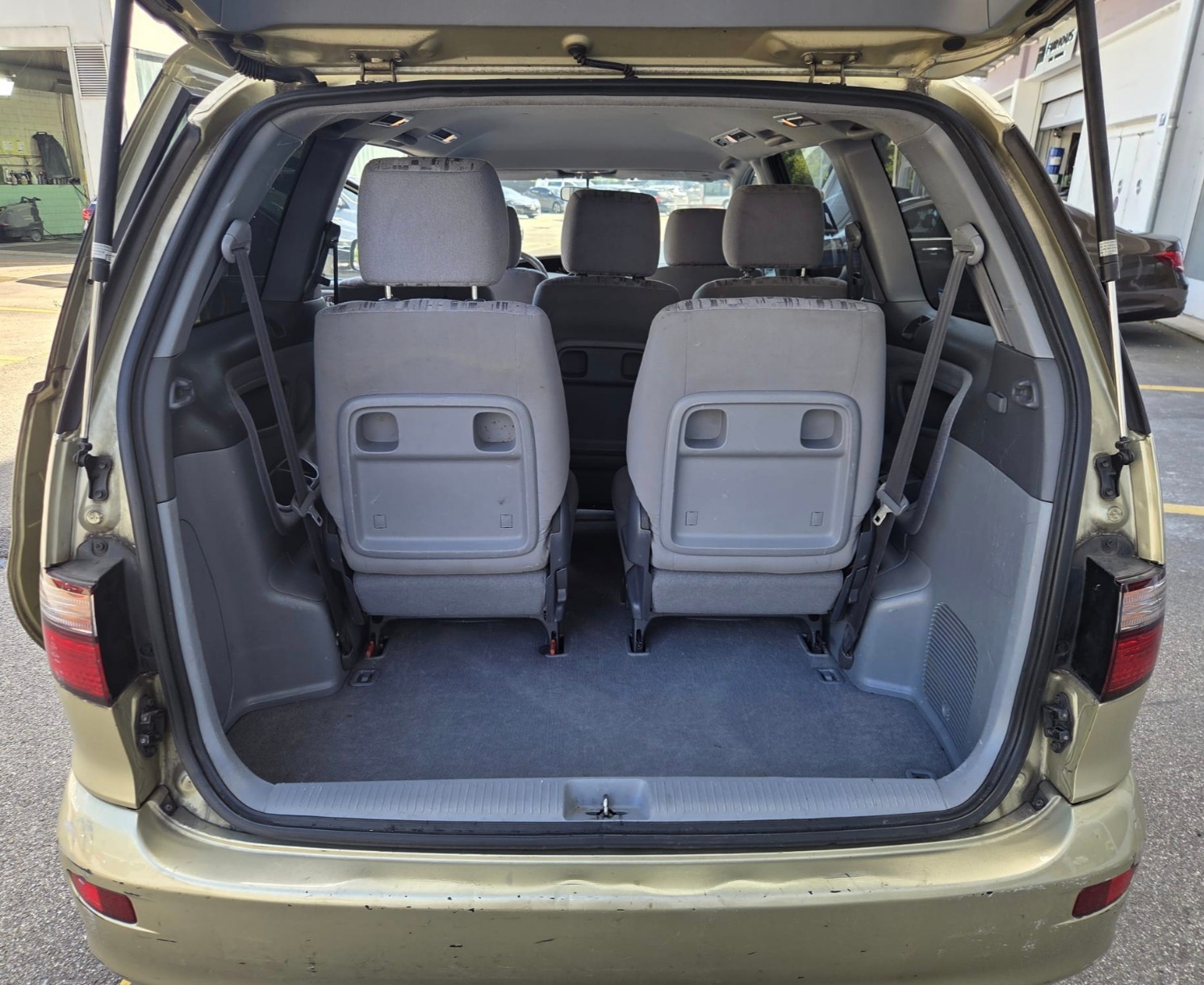 TOYOTA Previa 2.4 Linea Luna-image-11