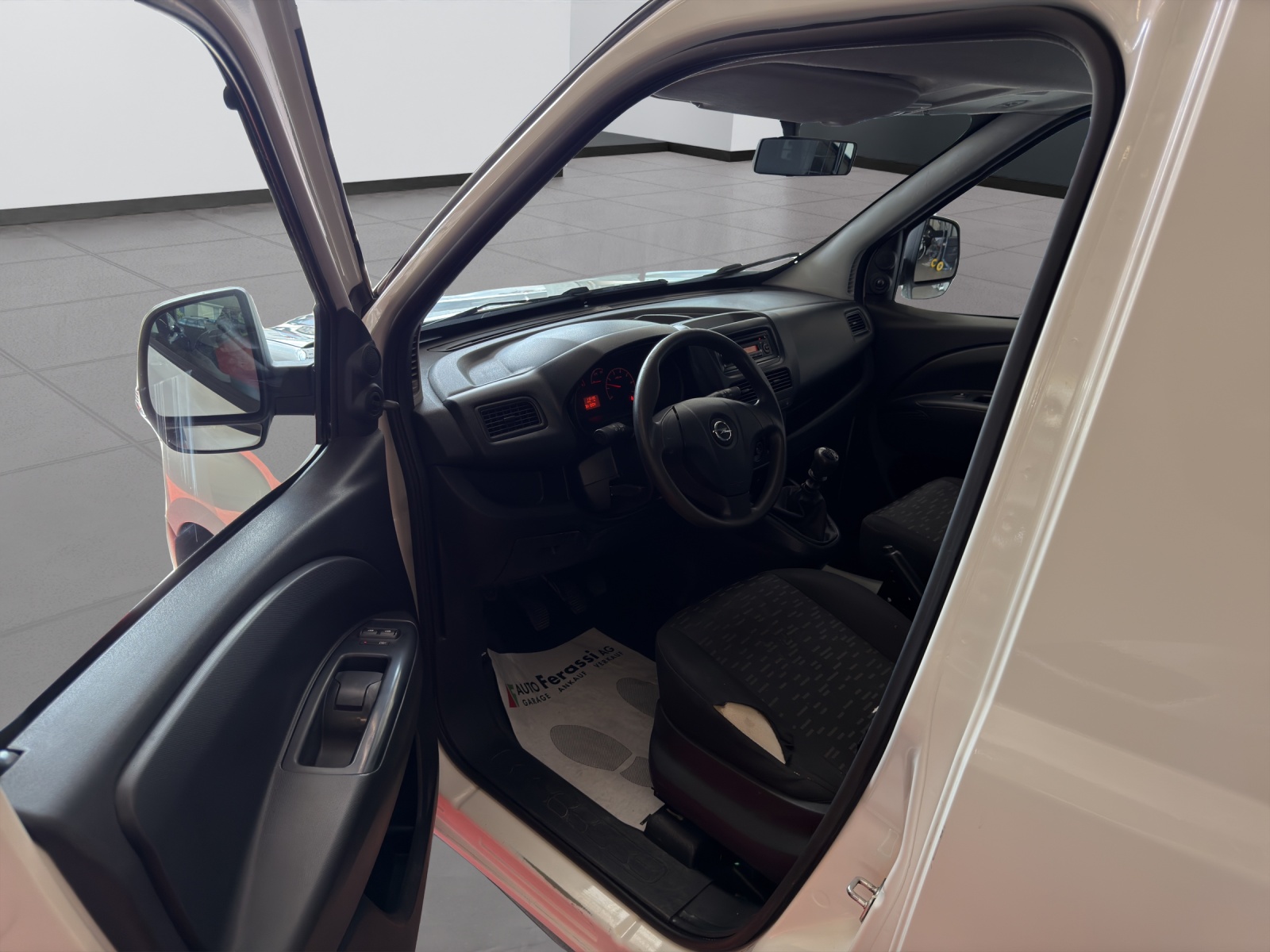 OPEL Combo 1.4i 2.2 L1H1-image-21