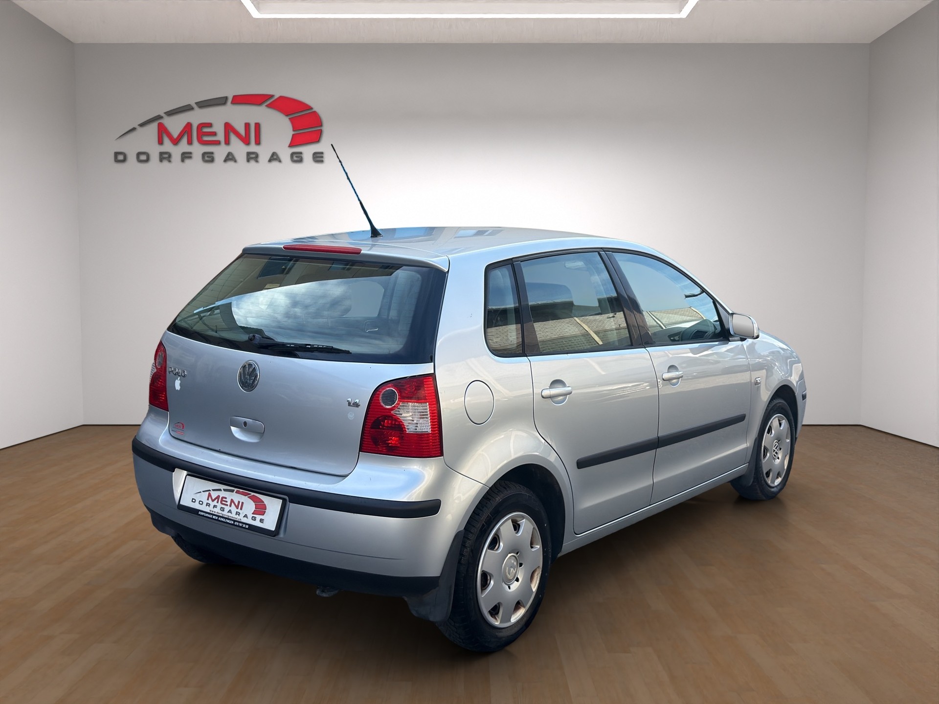 VW Polo 1.4 16V Highline-image-6