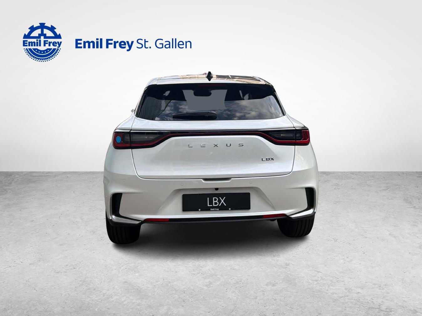 LEXUS LBX 1.5 Hybrid Cool AWD-image-3