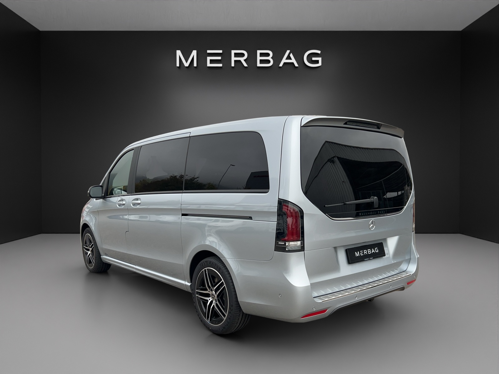 MERCEDES-BENZ V 300 d lang 4Matic Exclusive 9G-Tronic-image-3