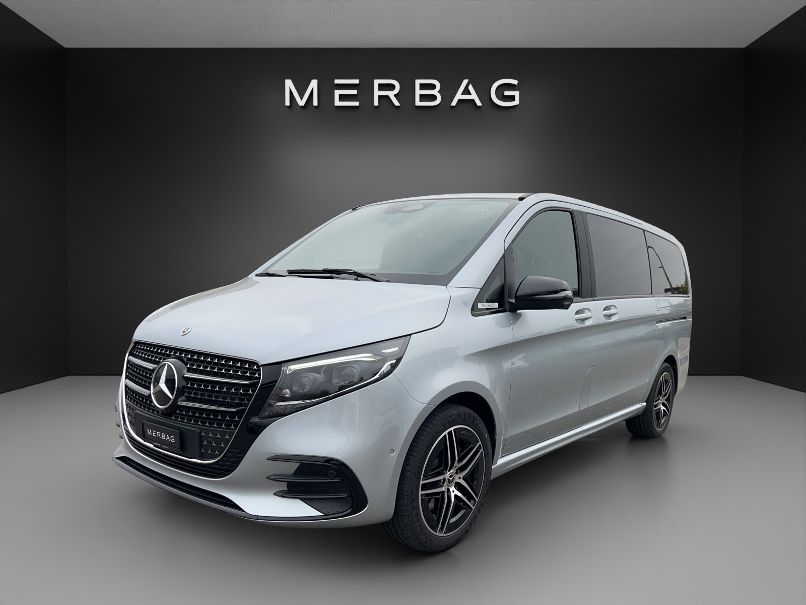 MERCEDES-BENZ V 300 d lang 4Matic Exclusive 9G-Tronic — slika 1