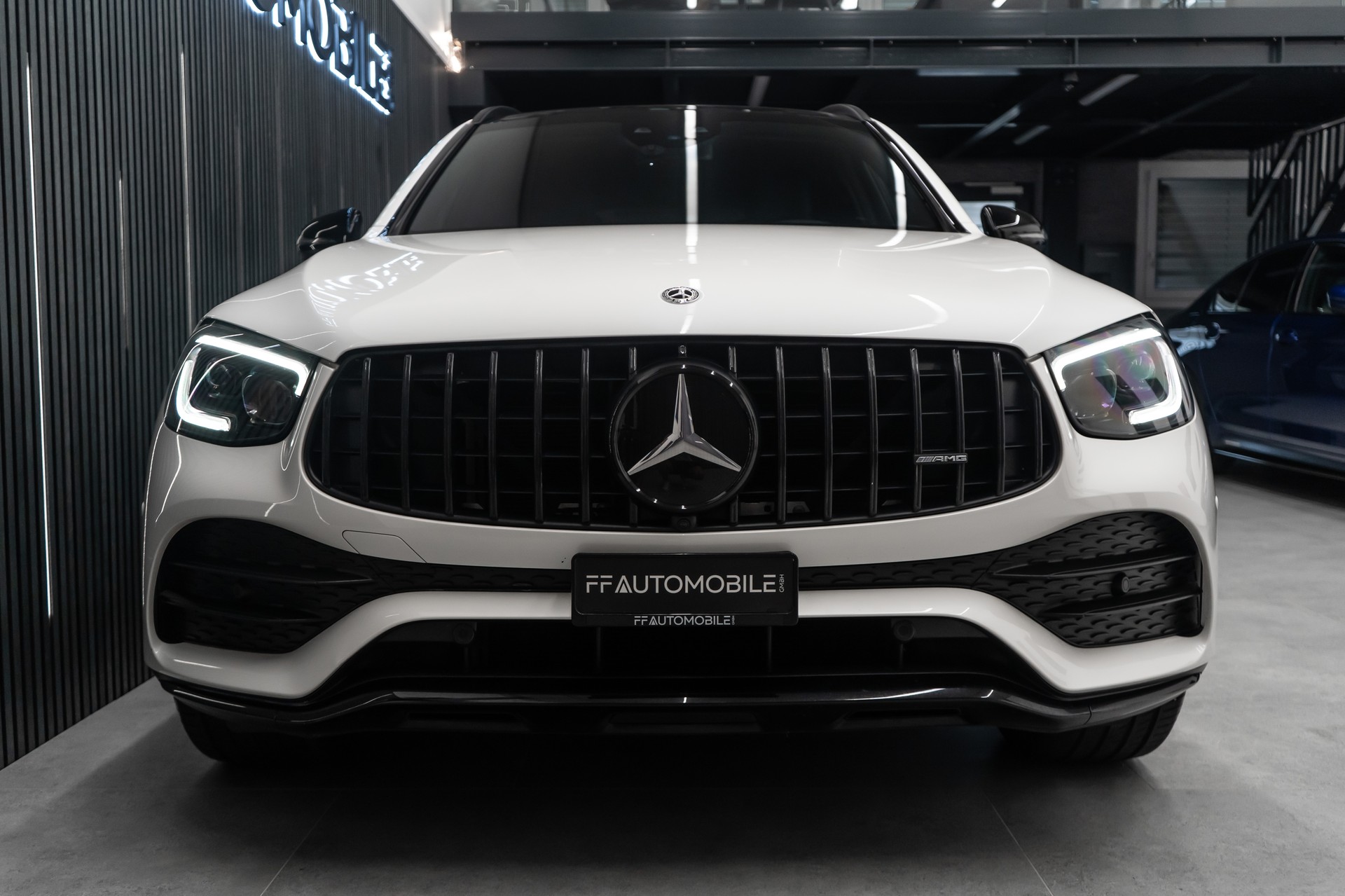 MERCEDES-BENZ GLC 220 d AMG Line 4Matic 9G-Tronic-image-6