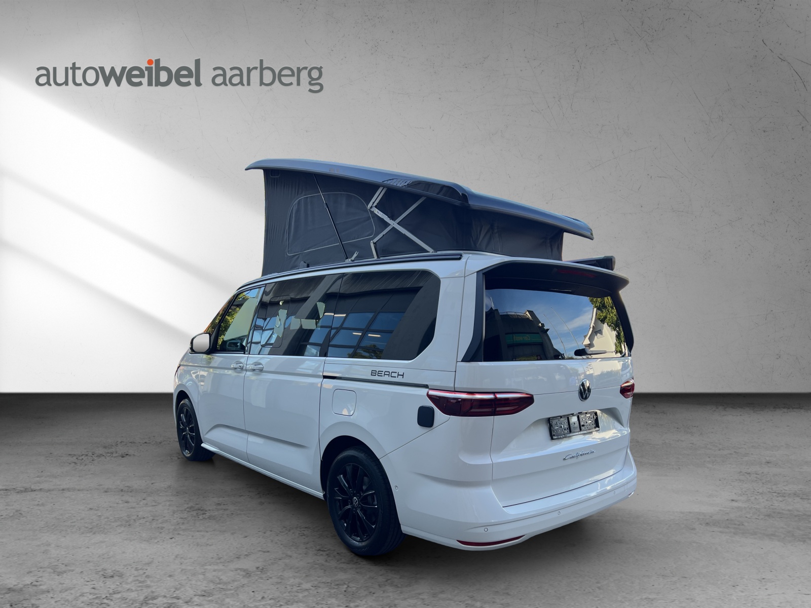 VW California 2.0 TDI Beach Tour Liberty-showroom-element-3