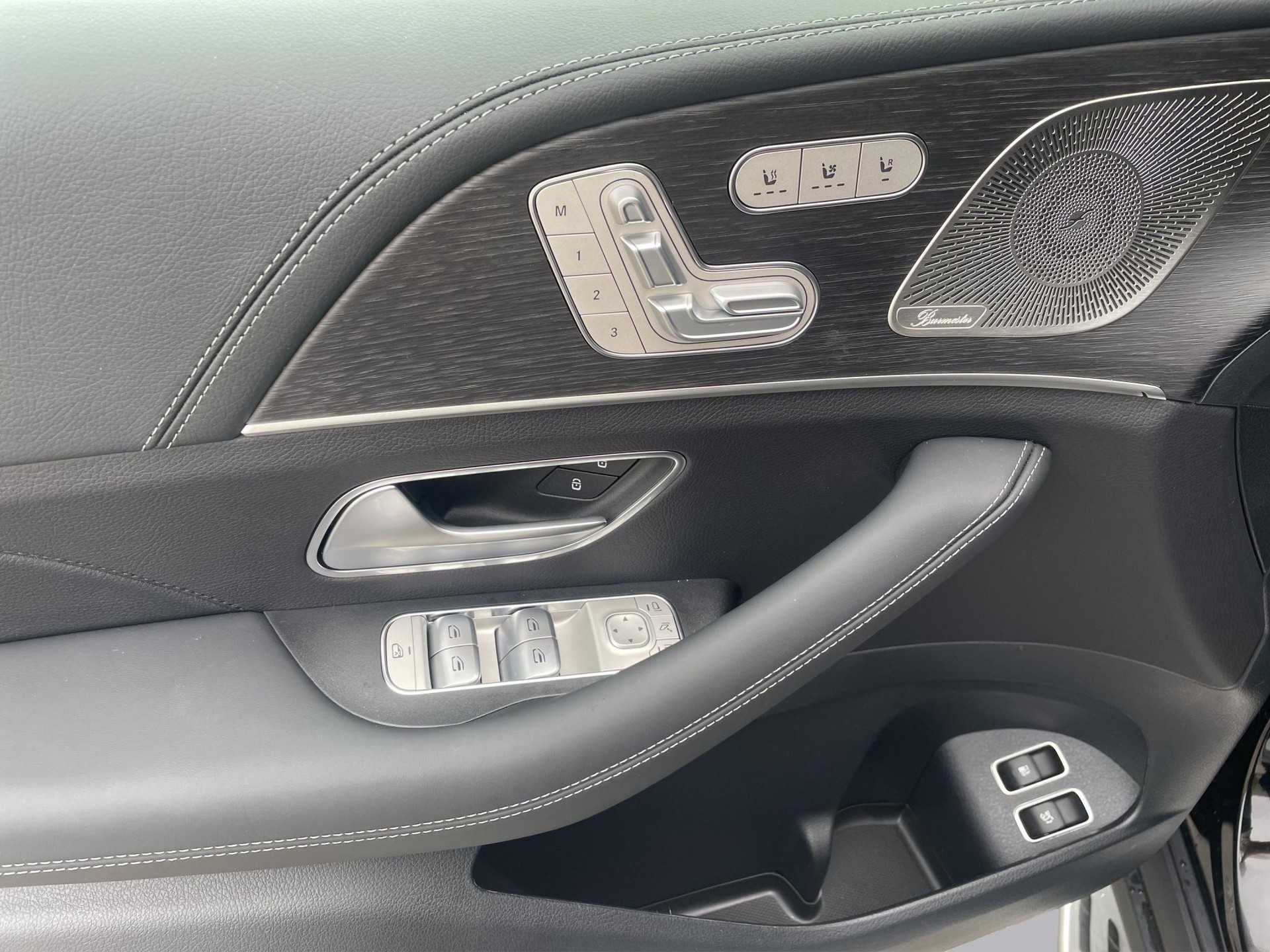 MERCEDES-BENZ GLE-Klasse V167 GLE 400 e EQ Star AMG Line 4matic-image-10