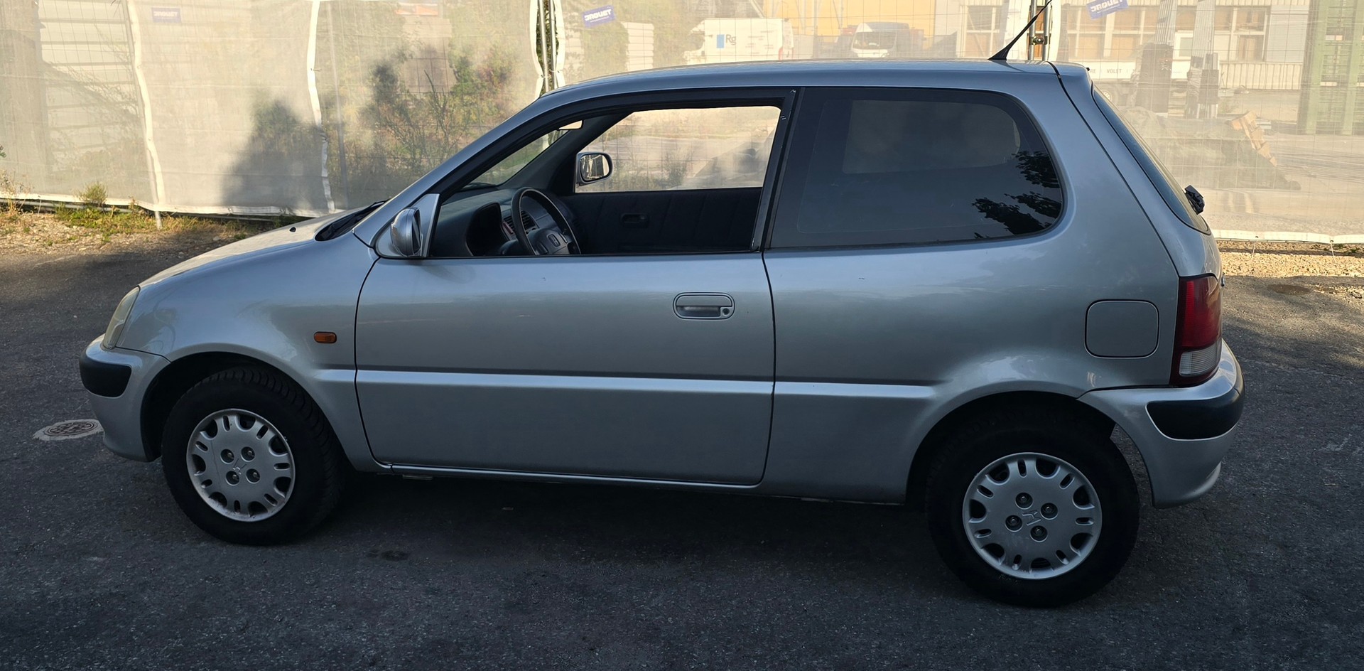 HONDA Logo 1.3i LS-image-4