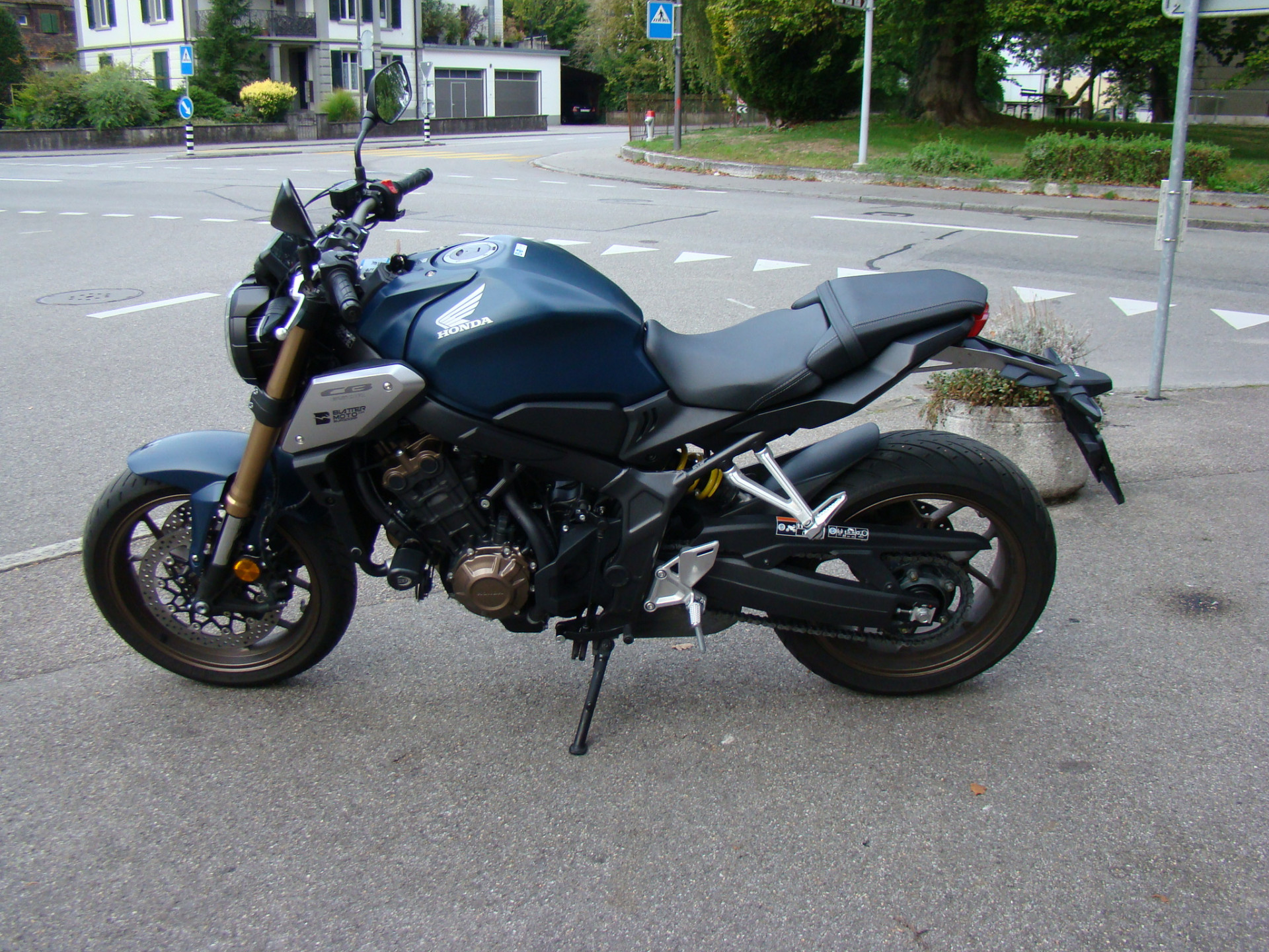 HONDA CB 650 R