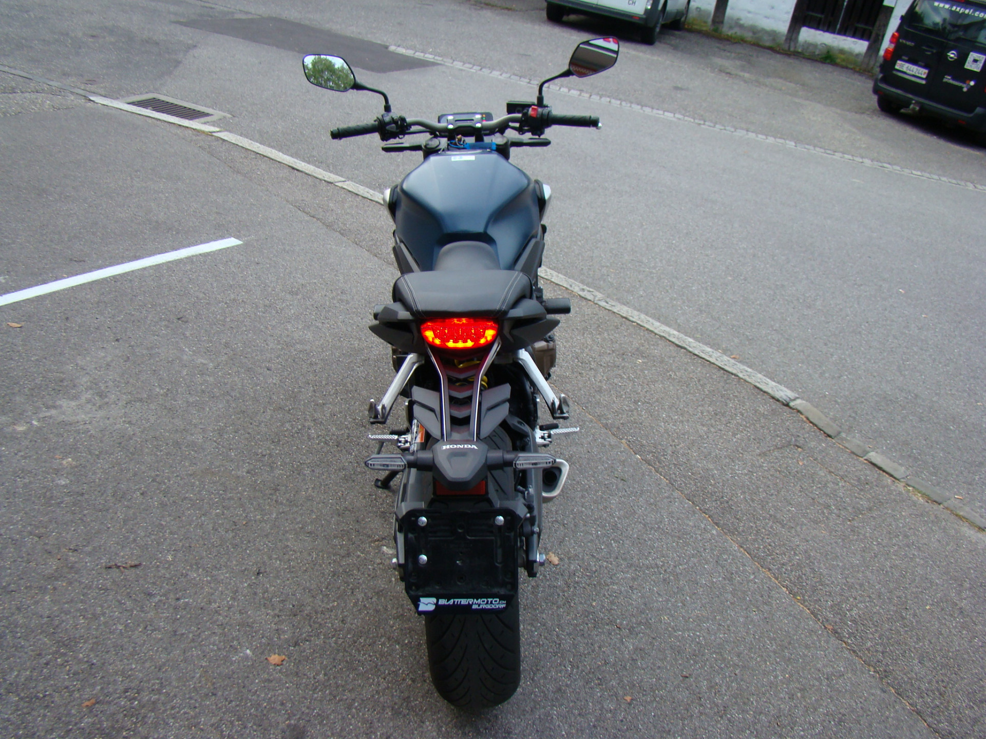 HONDA CB 650 R-showroom-element-3