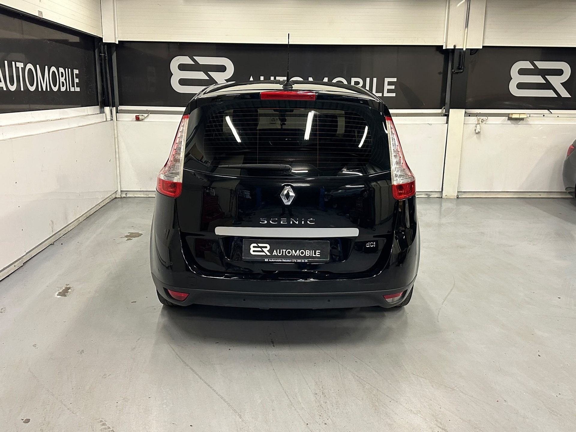 RENAULT Grand Scénic 1.5 dCi Bose EDC-image-7