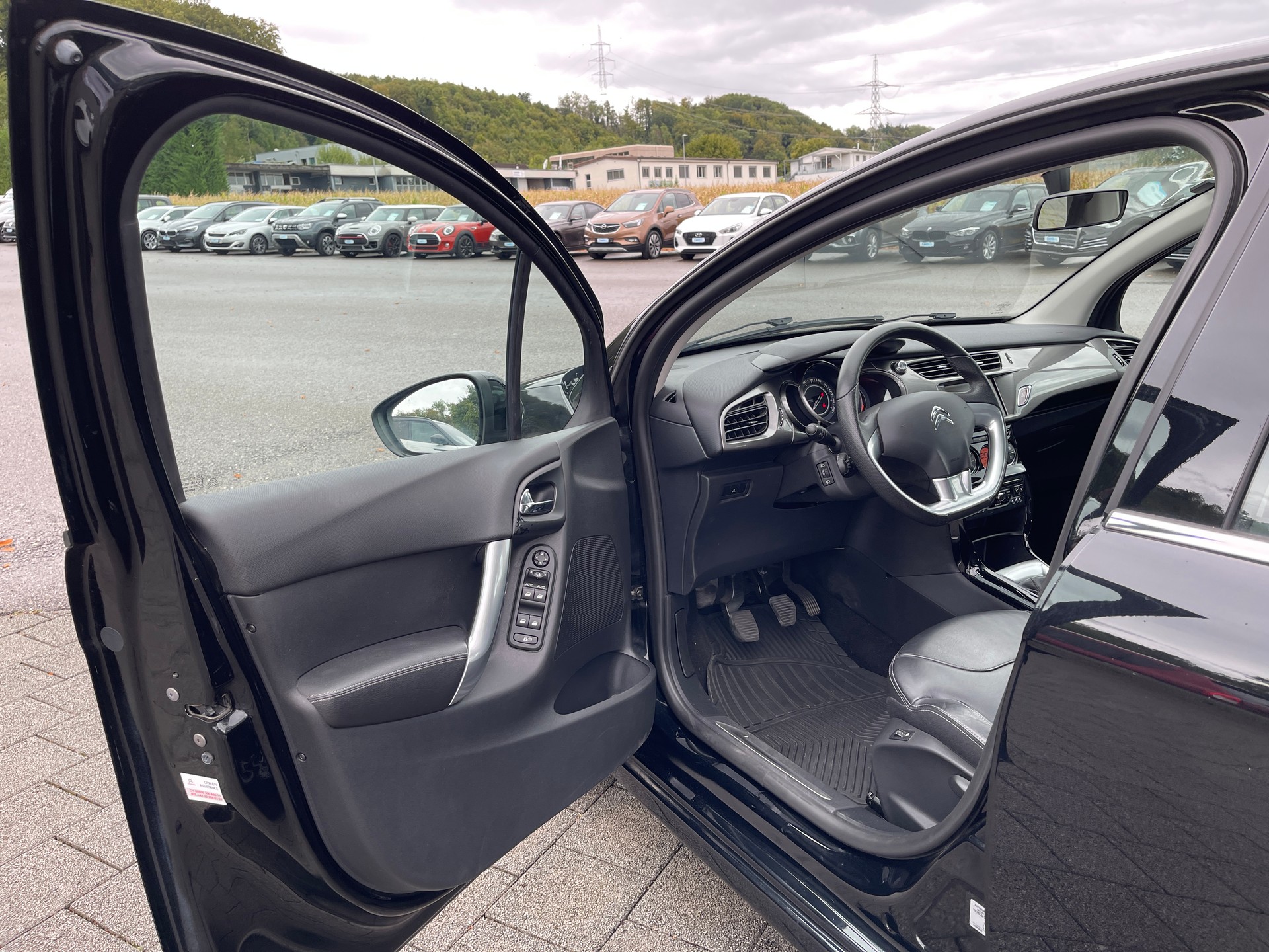 CITROEN C3 1.6i 16V Exclusive-image-6