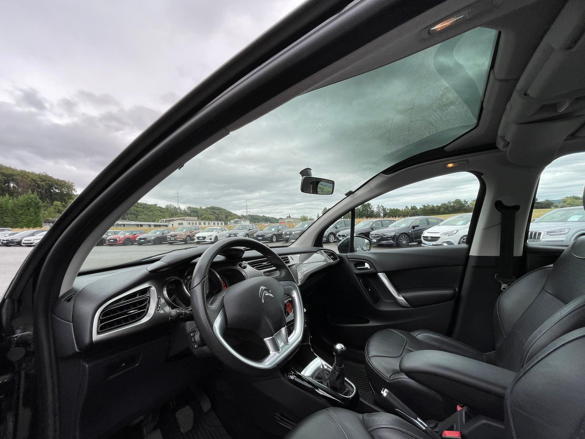 CITROEN C3 1.6i 16V Exclusive-image-12