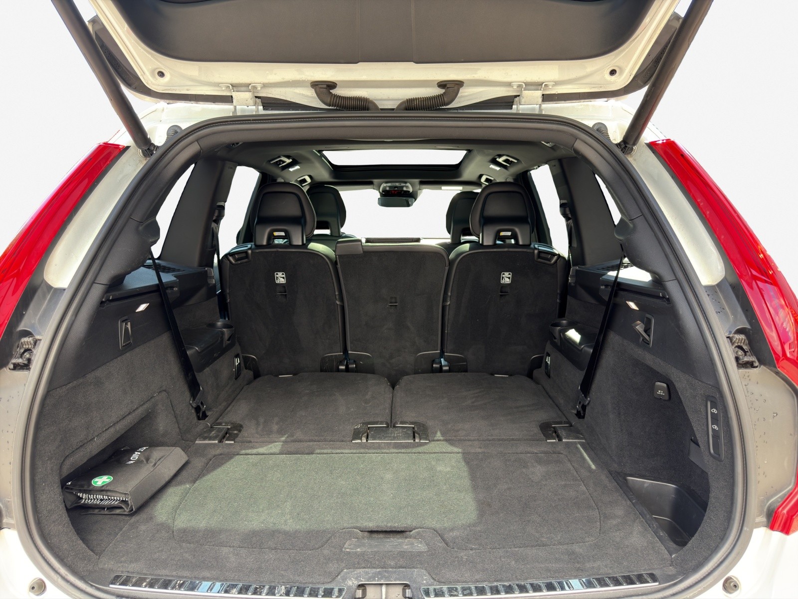 VOLVO XC90 T6 AWD R-Design Geartronic-image-12