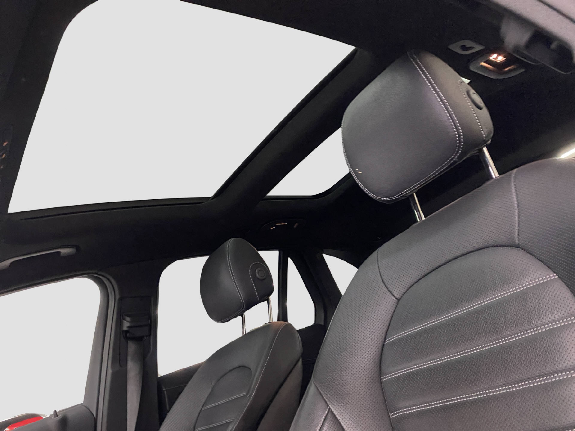 MERCEDES-BENZ GLC 220 d AMG Line 4MATIC-image-11