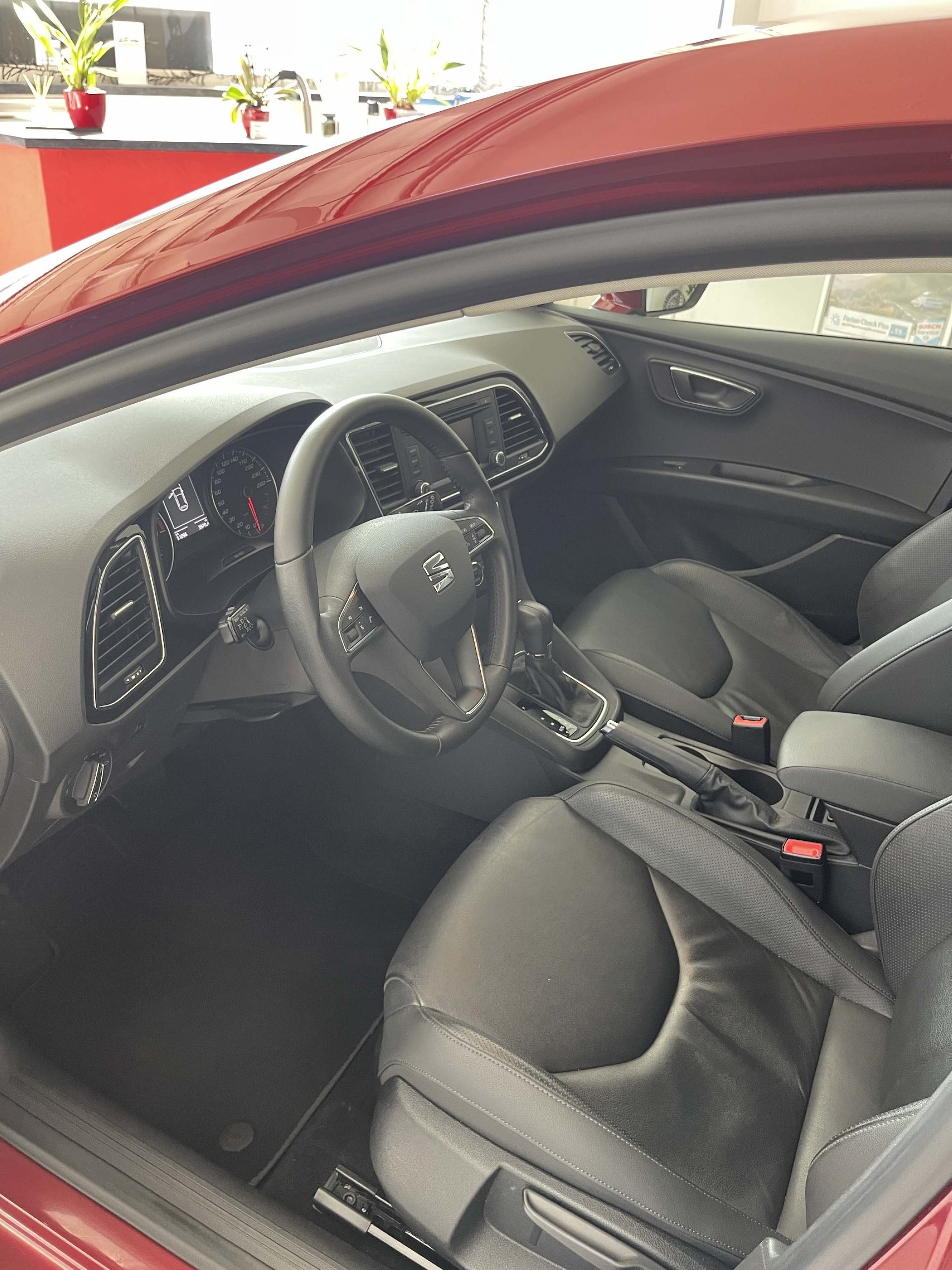 SEAT Leon 1.2 TSI 105 Style DSG-image-8