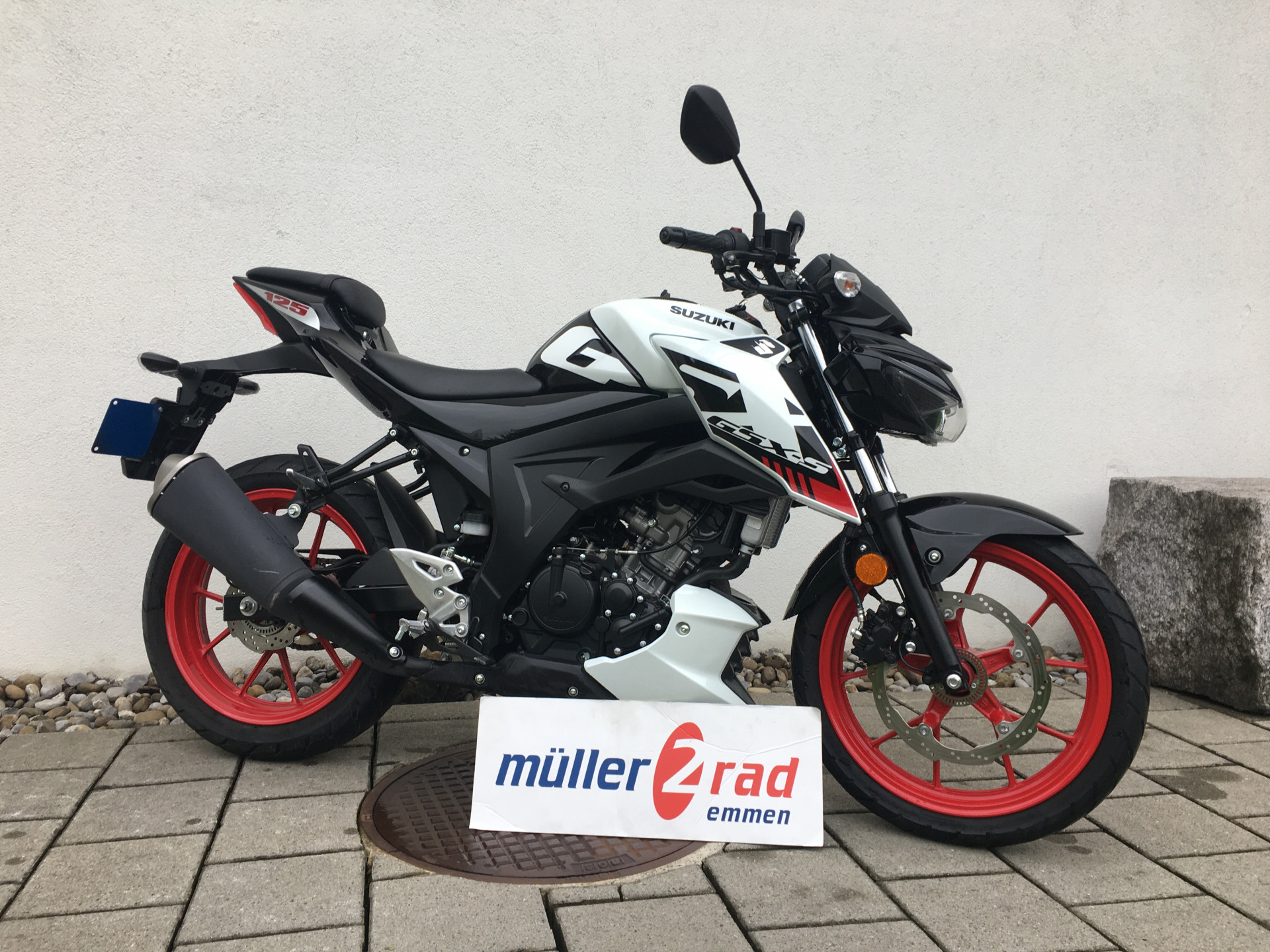SUZUKI GSX-S 125