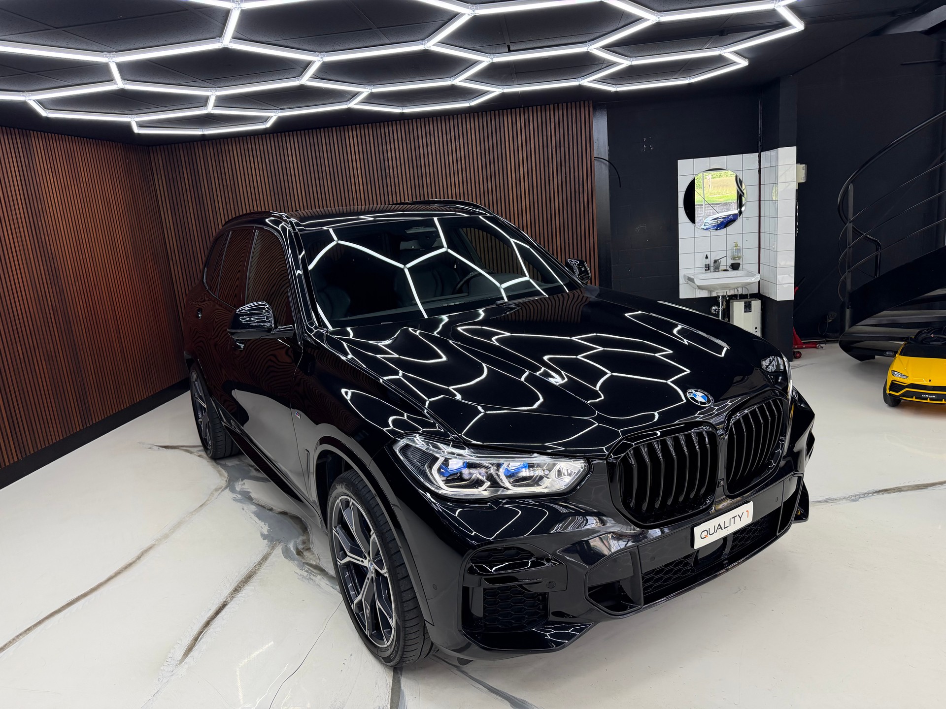 BMW X5 xDrive 48V 40d M Sport Steptronic-image-2