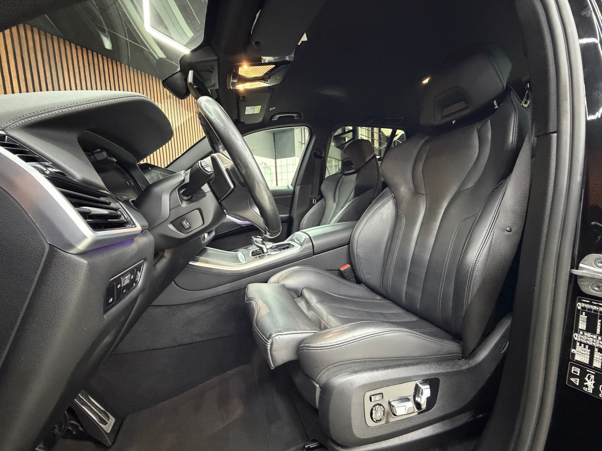 BMW X5 xDrive 48V 40d M Sport Steptronic-image-9